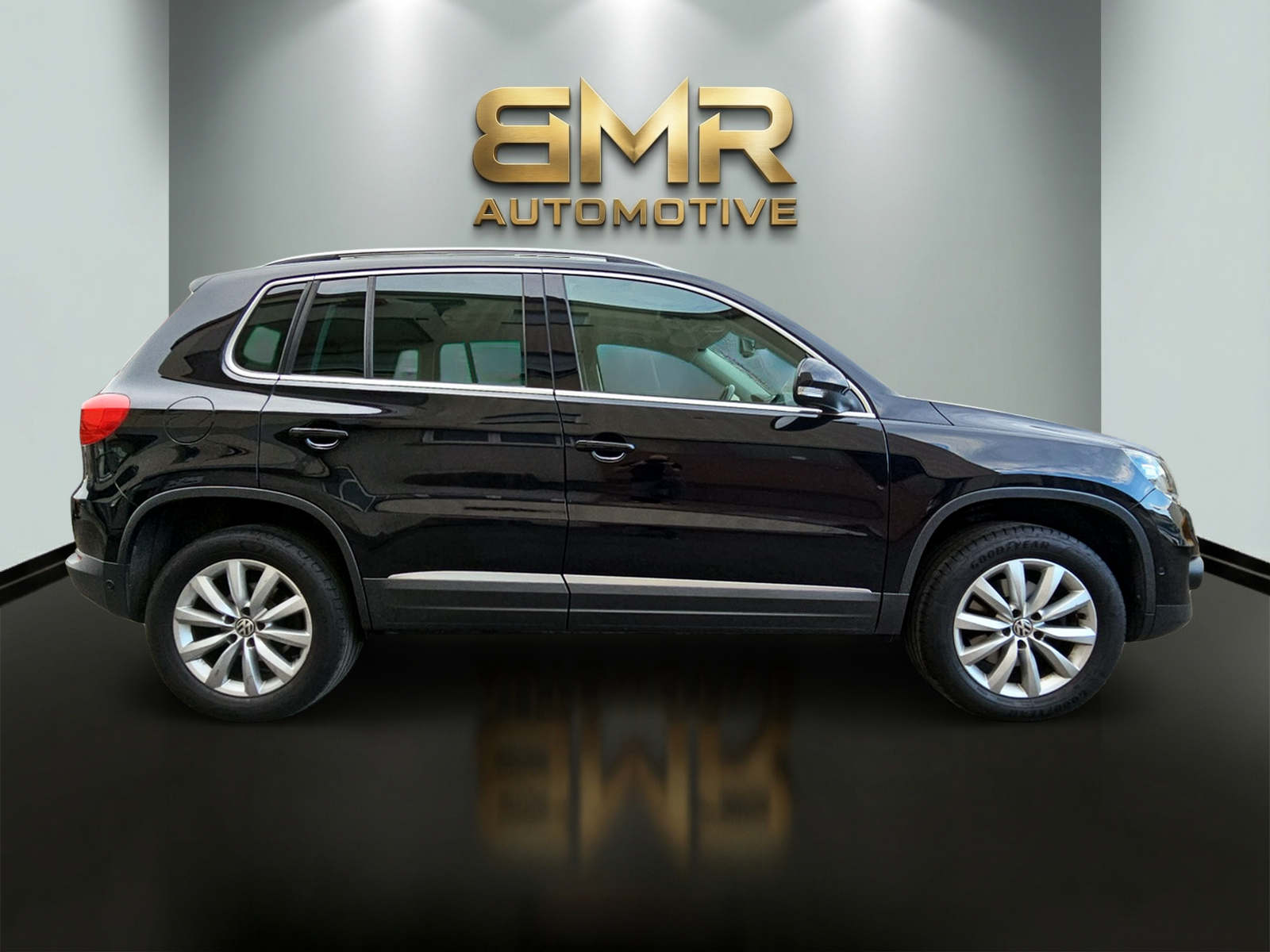 VW Tiguan 1.4 TSI Sport&Style 4Motion-image-3