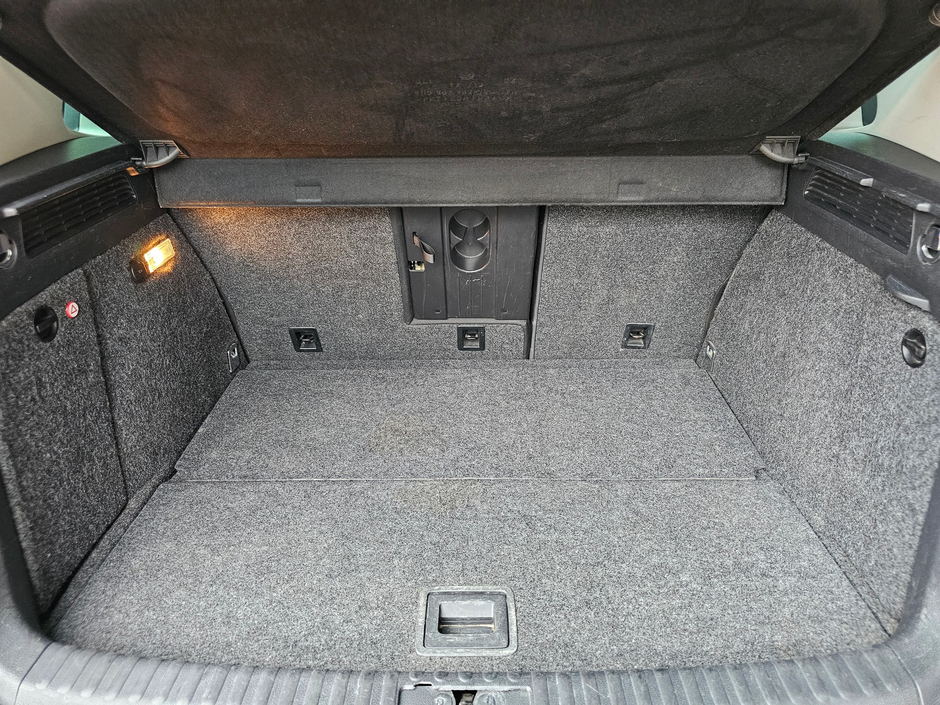 VW Tiguan 1.4 TSI Sport&Style 4Motion-image-13