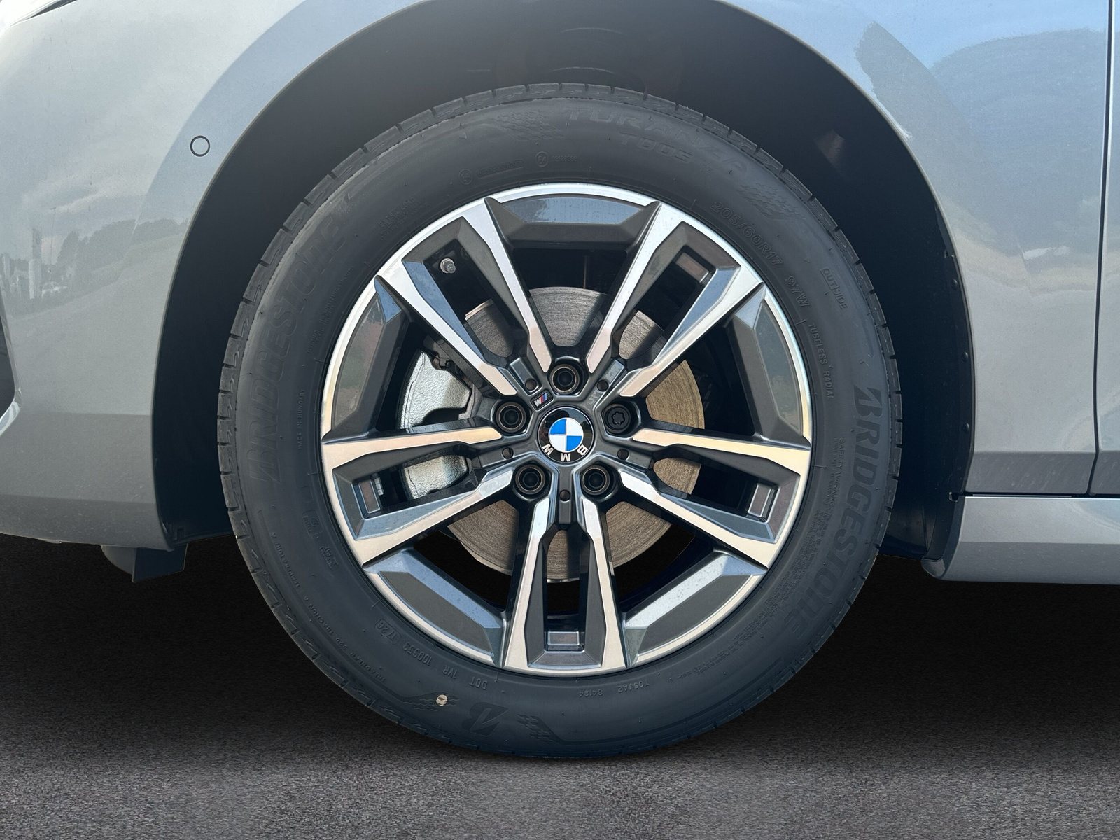 BMW 225e xDrive Active Tourer-image-9