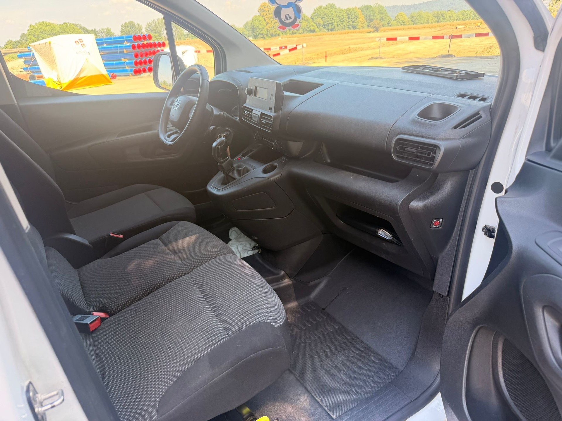 TOYOTA Proace City Van 1.5D Profi Medium-image-8