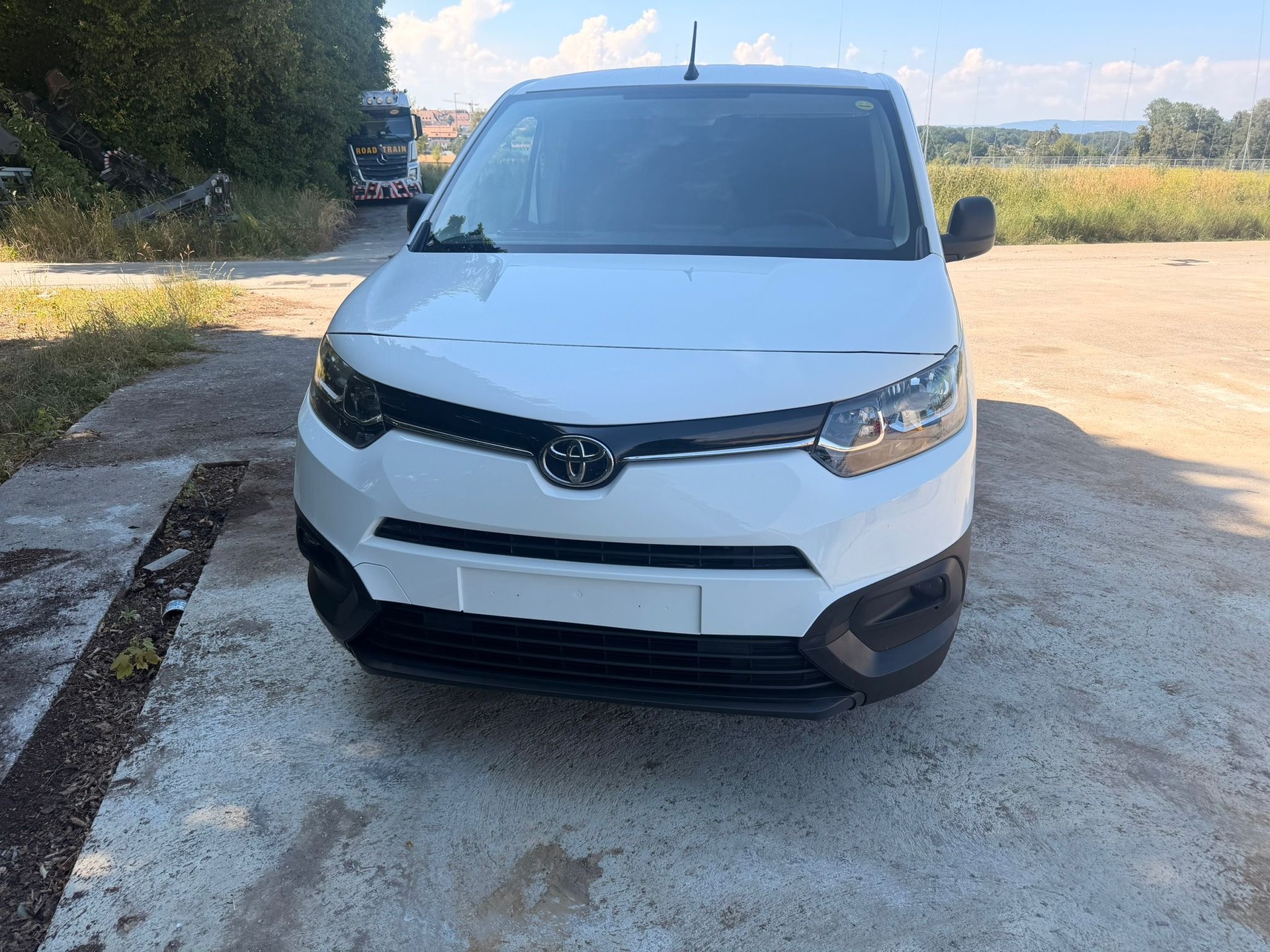 TOYOTA Proace City Van 1.5D Profi Medium-image-1