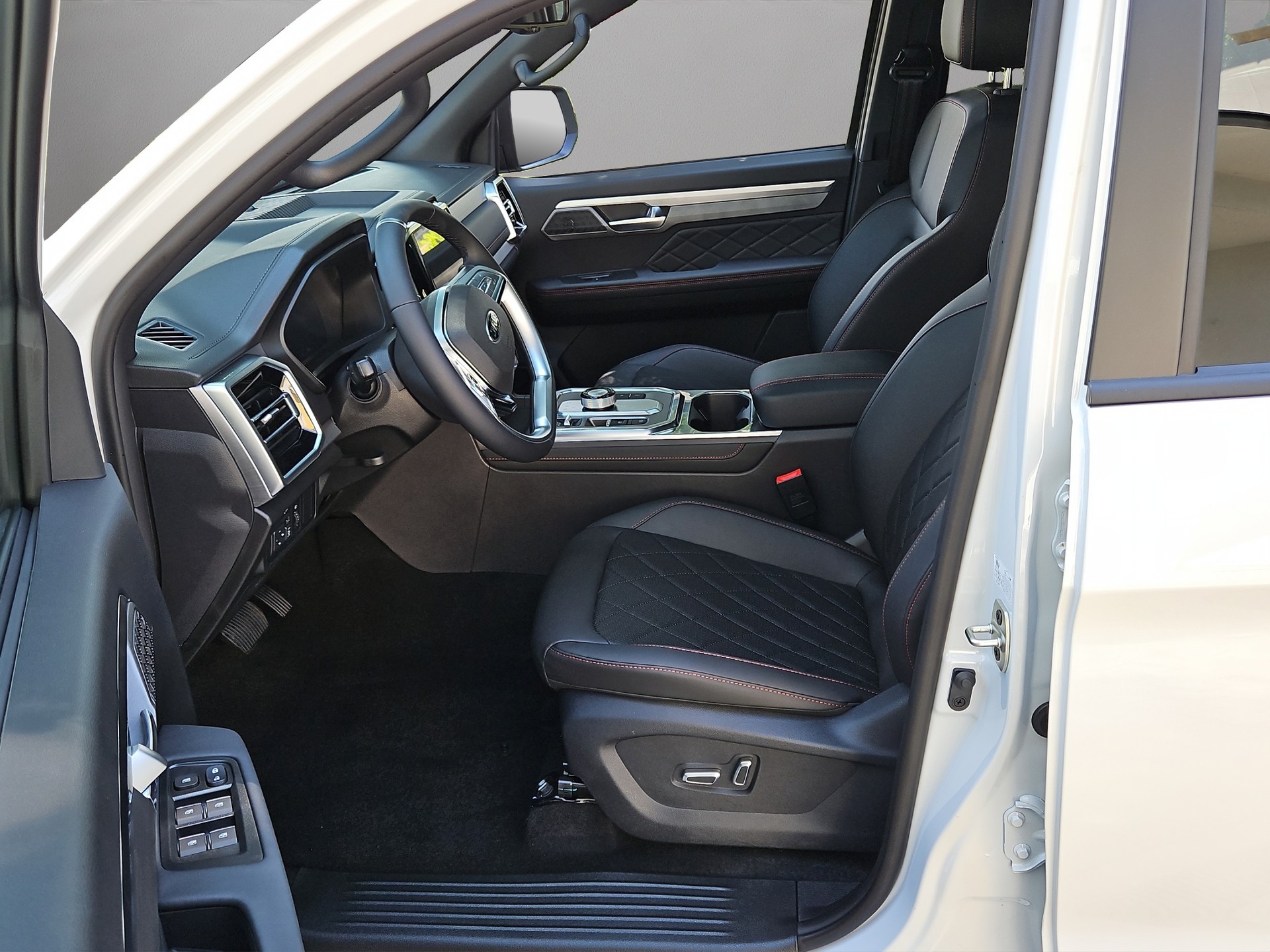 JAC T9EV 88kWh Luxury 4x4-image-4