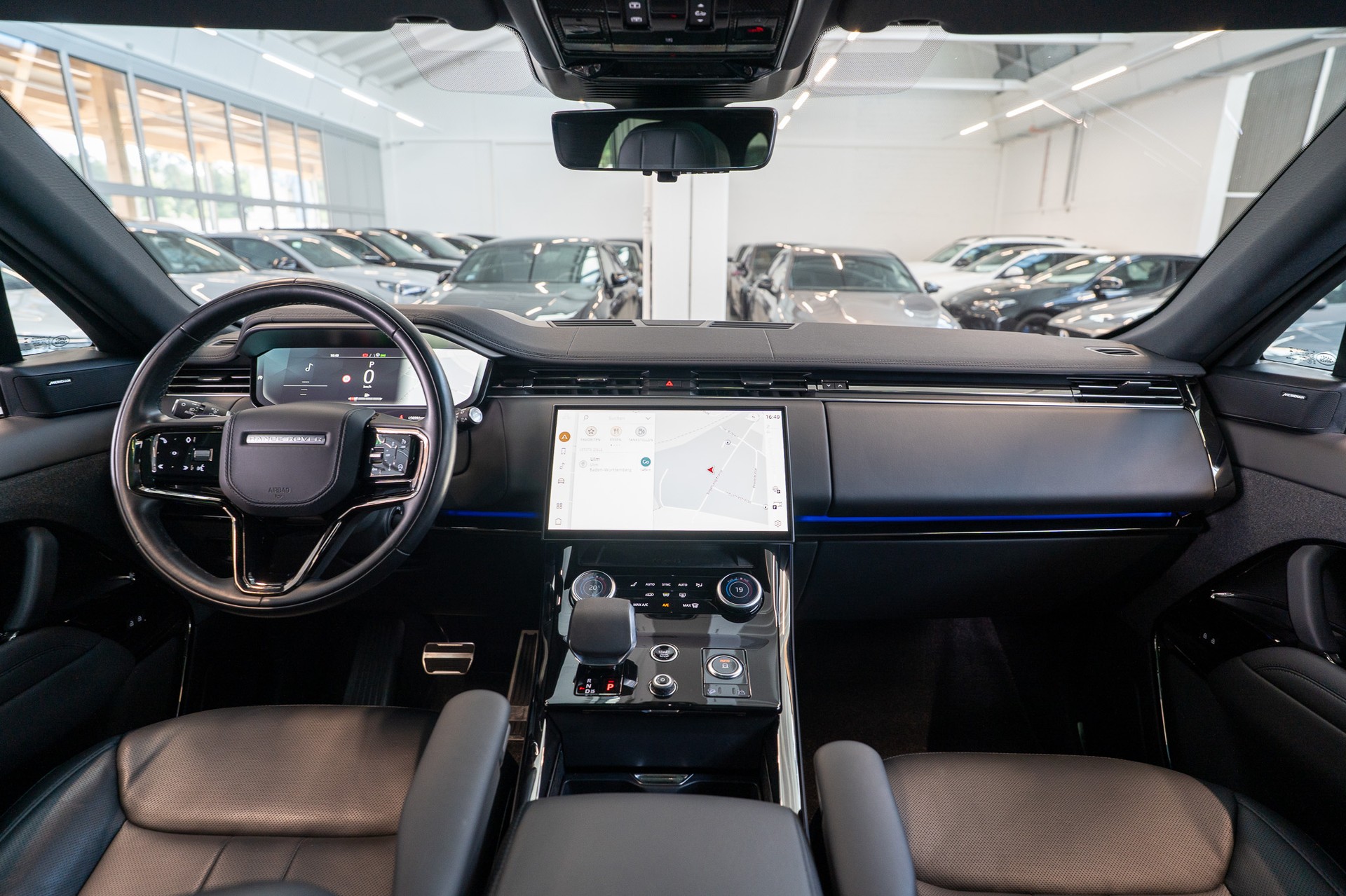LAND ROVER Range Rover Sport 3.0 I6 300 HSE Dynamic-image-17