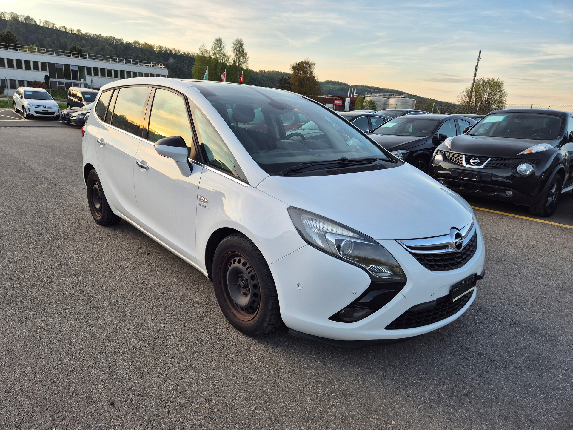 OPEL Zafira Tourer 1.4i 16V Cosmo-image-11