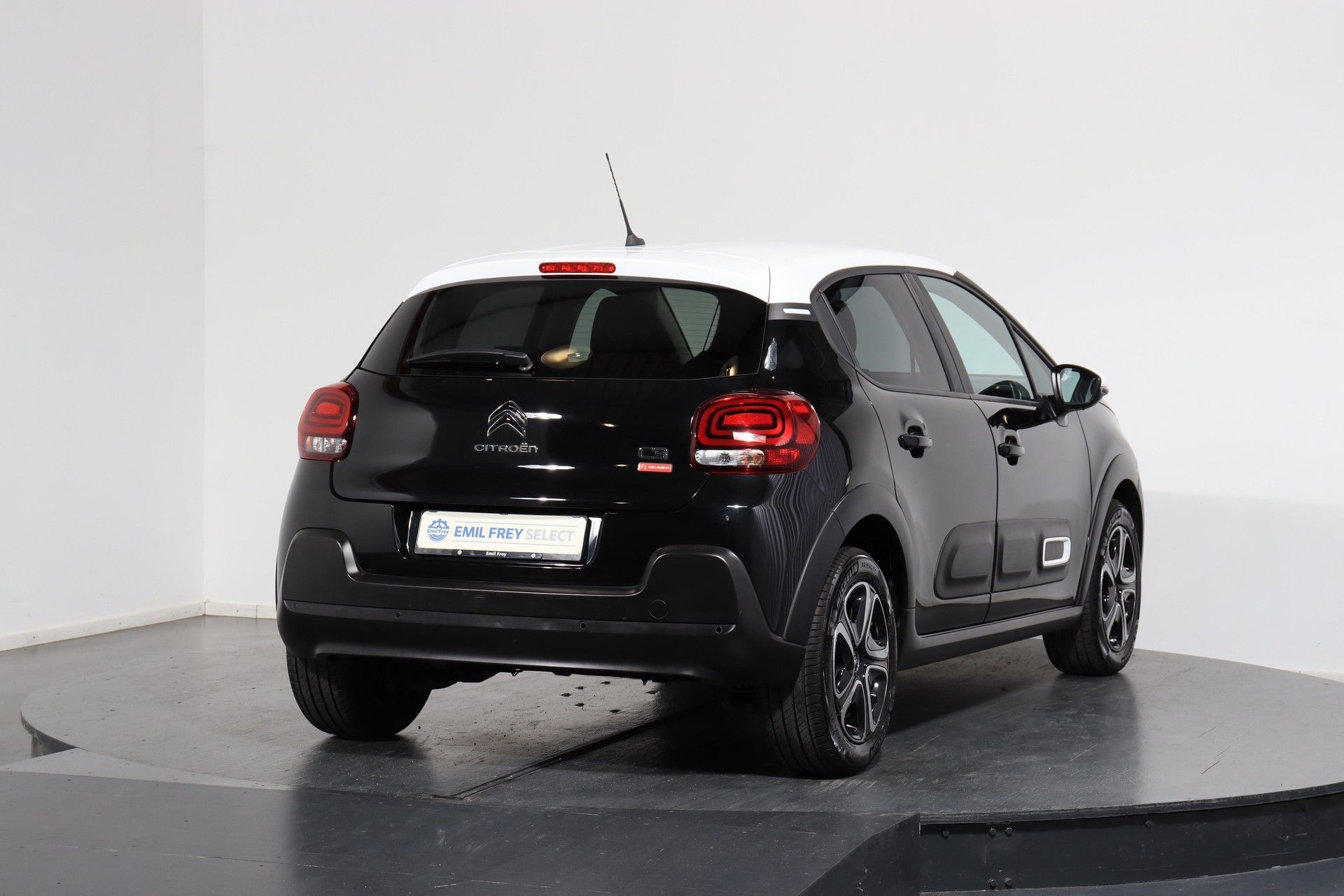 CITROEN C3 1.2 PureTech Swiss Edition S/S-image-2