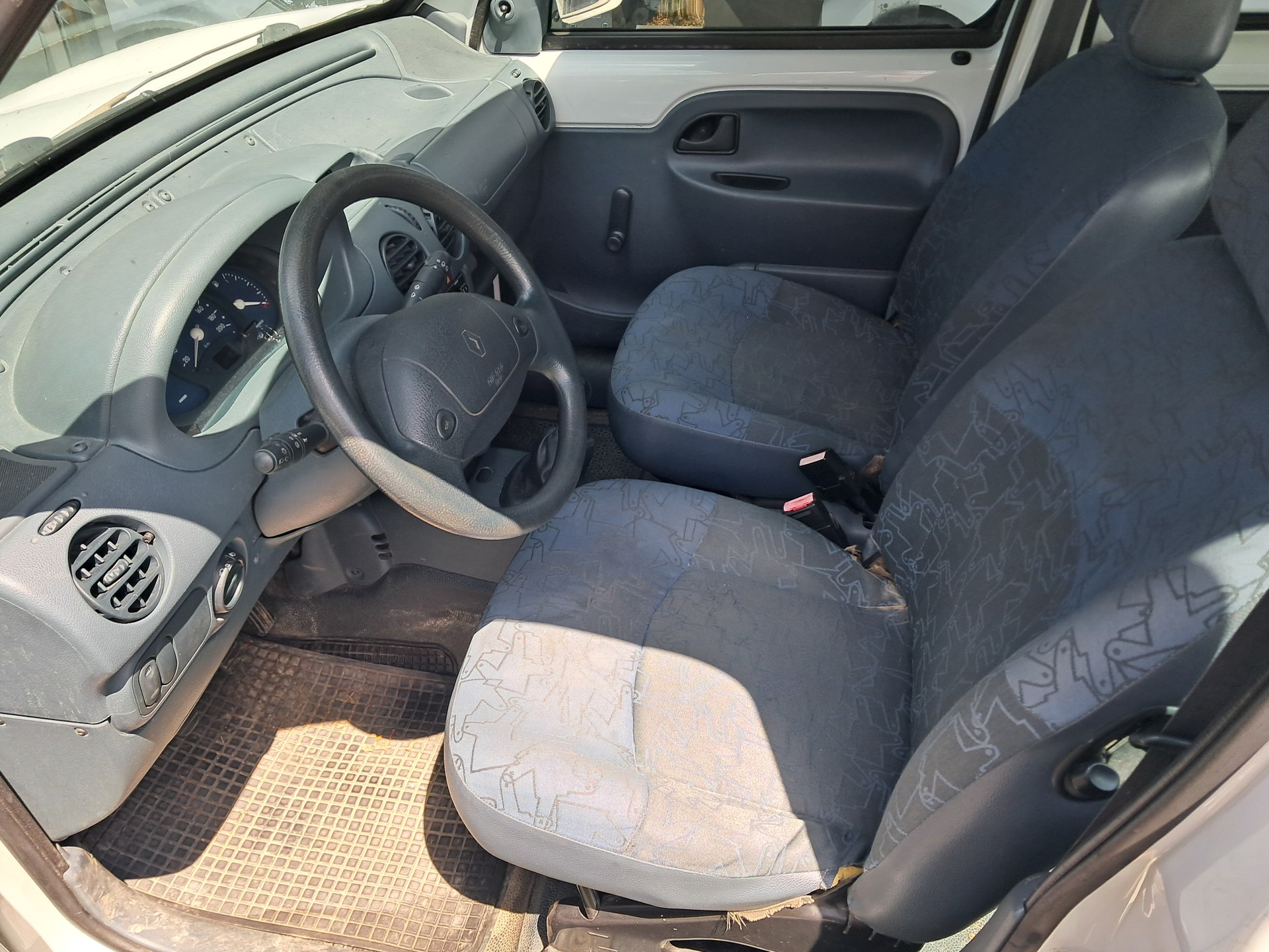 RENAULT KANGOO-image-3