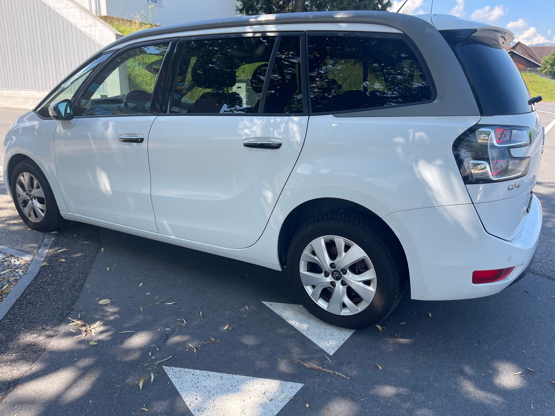 CITROEN Grand C4 Picasso 1.6i 16V THP Exclusive-image-2