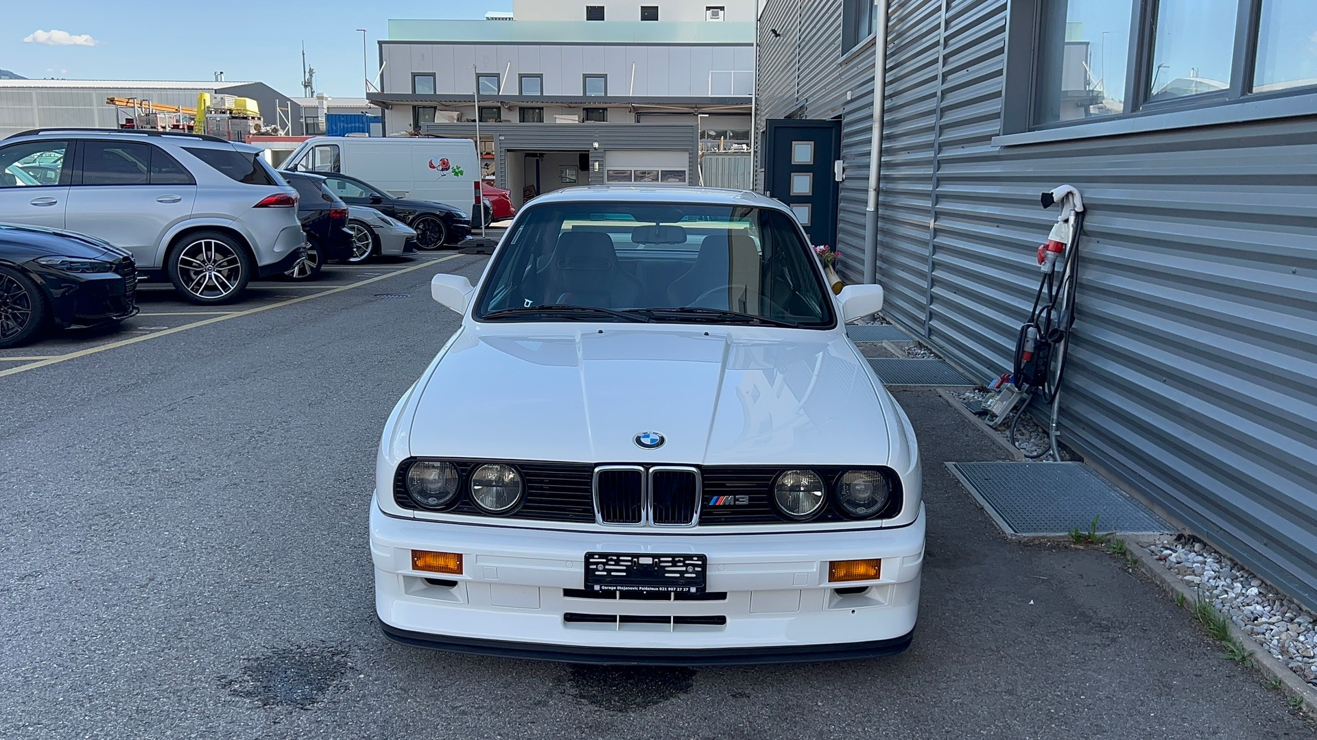 BMW M3-image-1