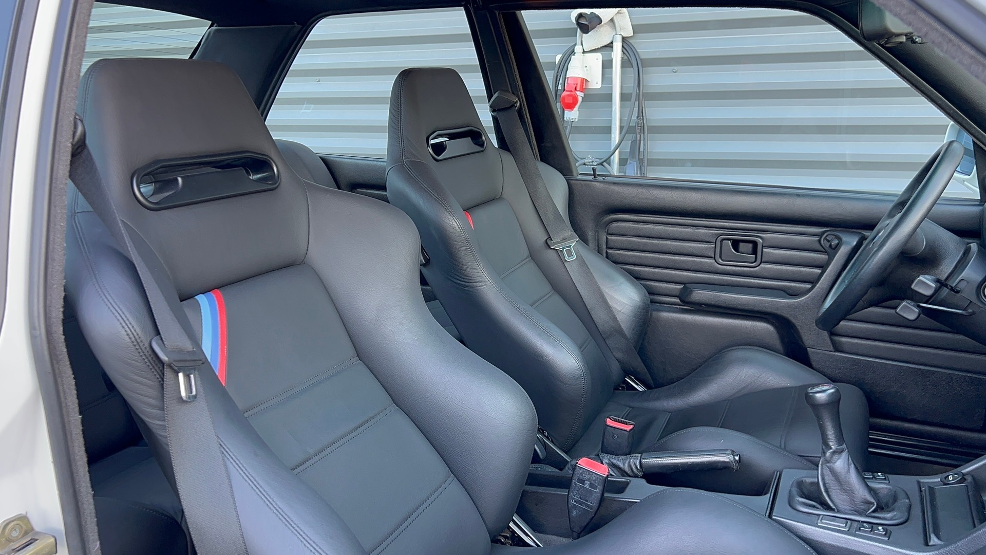 BMW M3-image-6