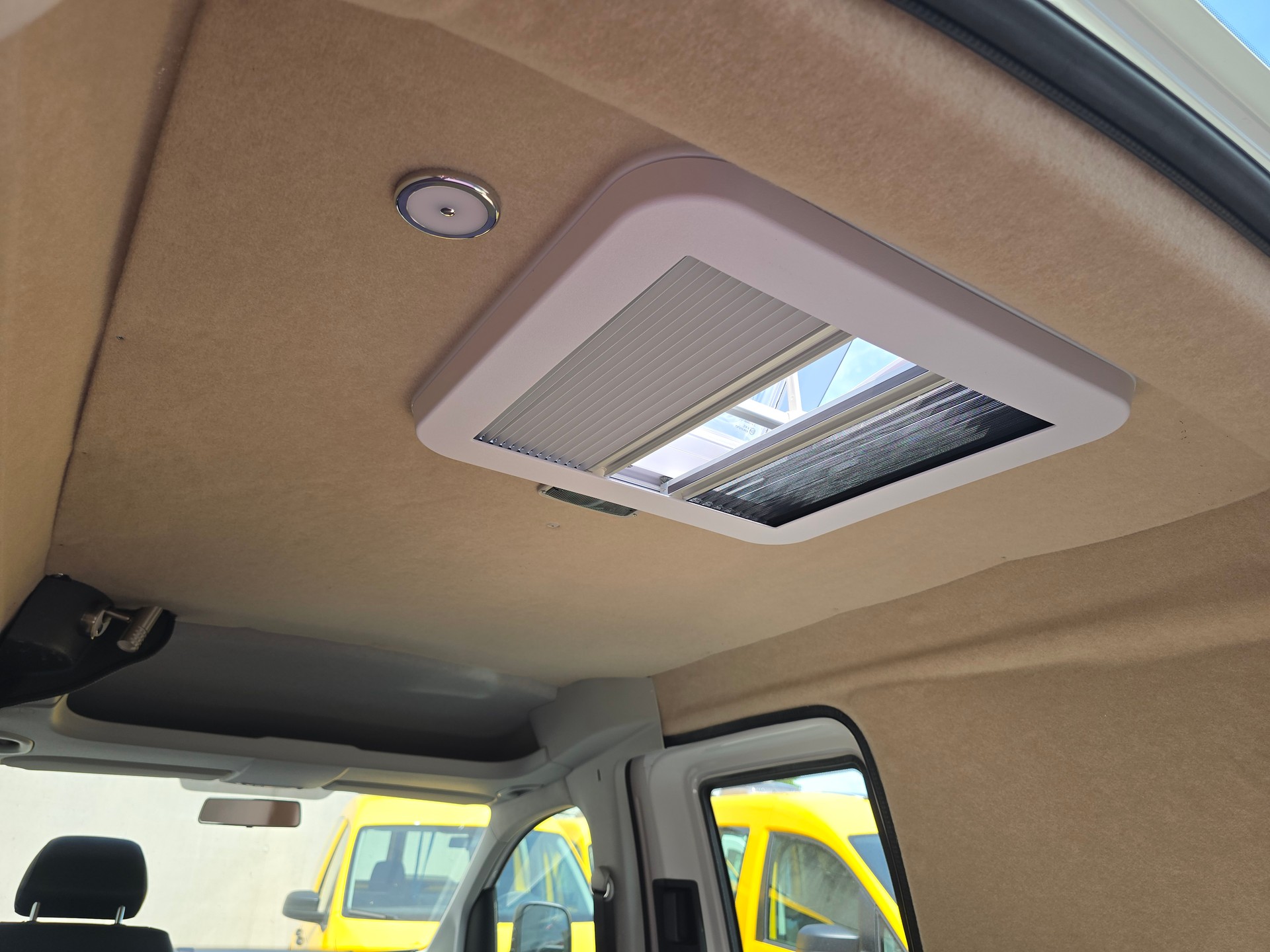 VW GEOVAN M - 102PS - Klima - PDC - BC - Tempomat - Navi - Standheizung-image-14
