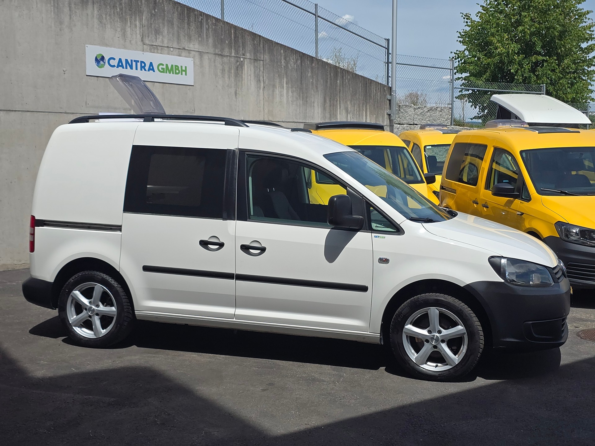 VW GEOVAN M - 102PS - Klima - PDC - BC - Tempomat - Navi - Standheizung-image-0
