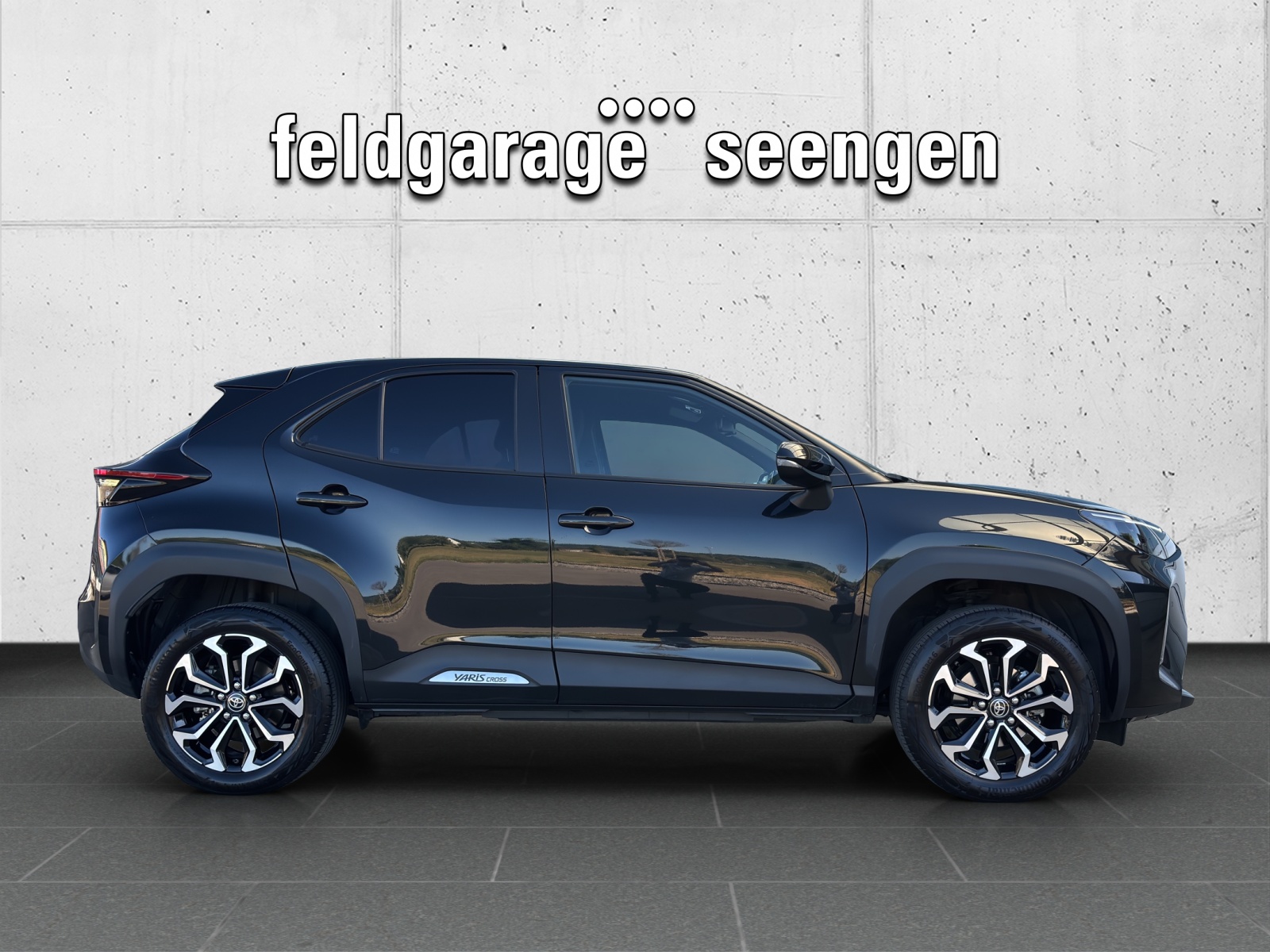 TOYOTA Yaris Cross 1.5 Trend e-CVT AWDi-image-3