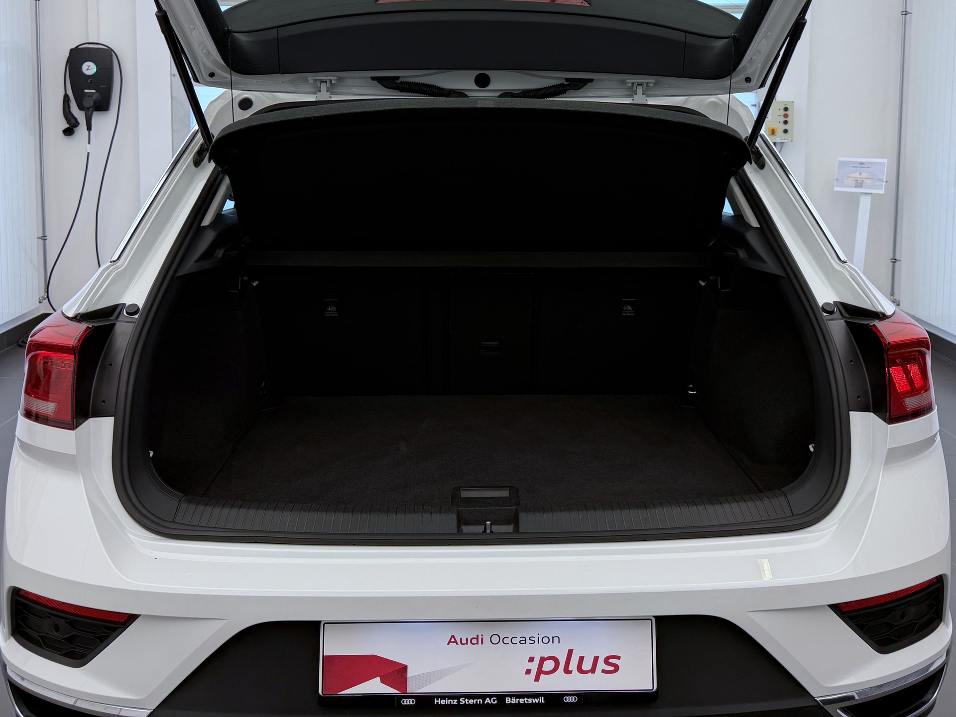 VW T-Roc 1.0 TSI Advance-image-18