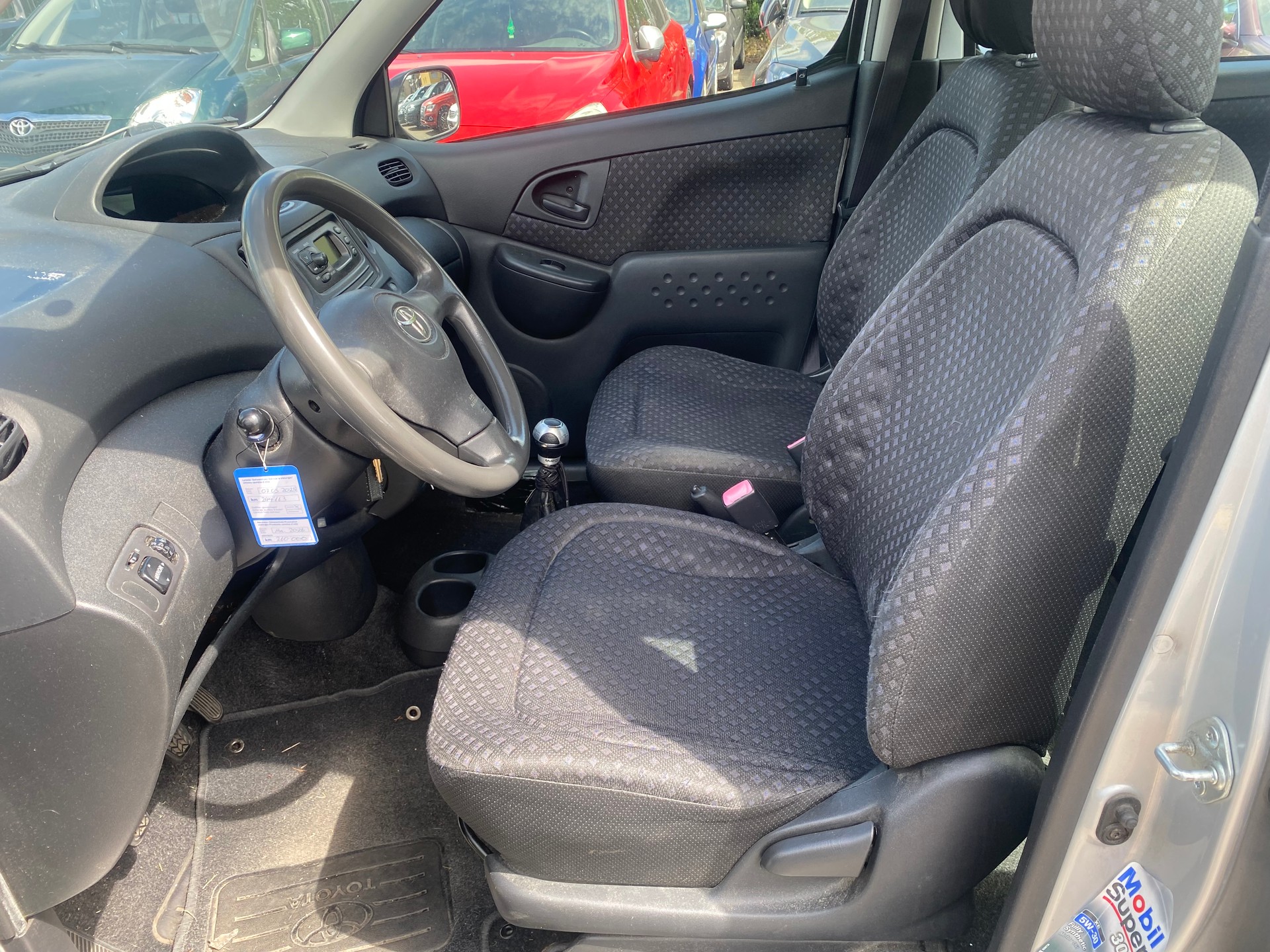 TOYOTA Yaris Verso 1.3 Linea Sol-image-9