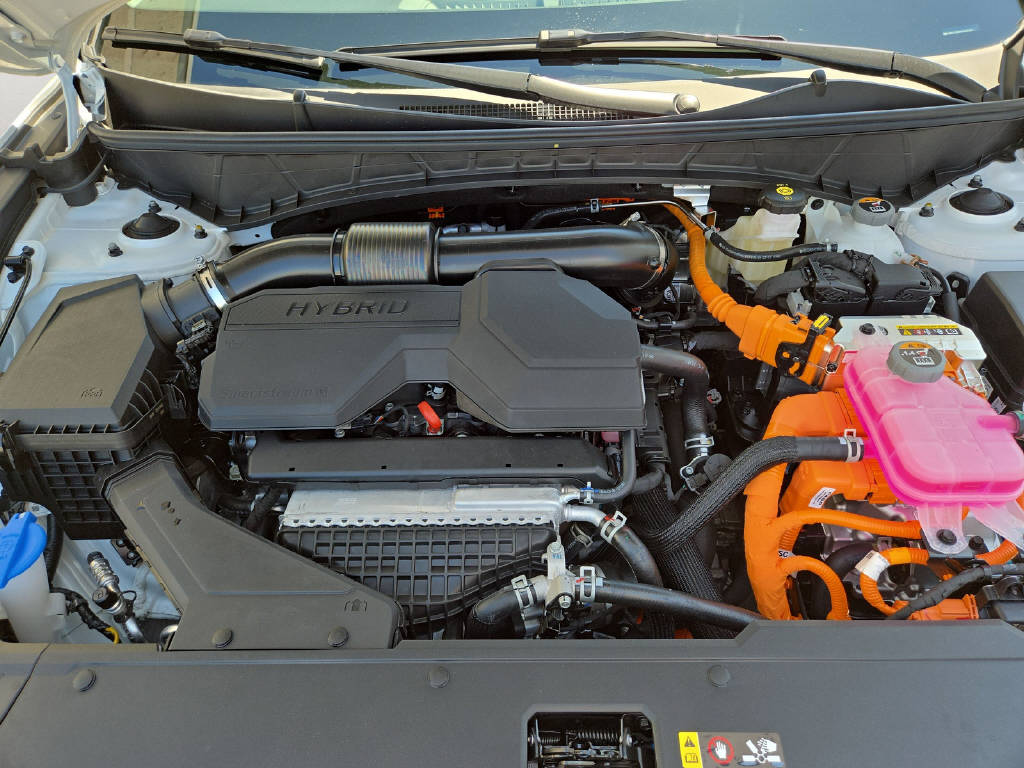HYUNDAI Tucson 1.6 T-GDi HEV Black Line 4WD-image-14