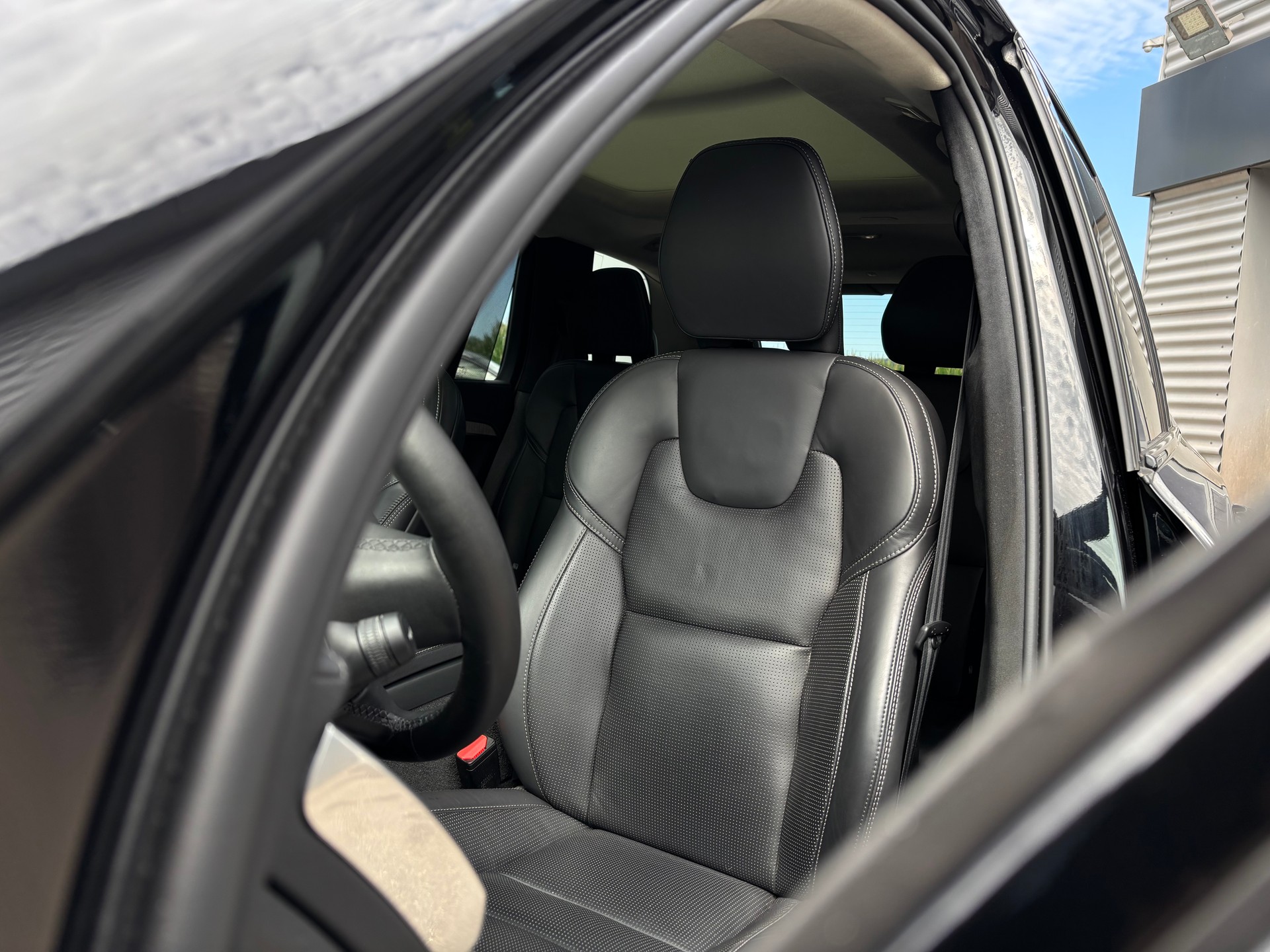 VOLVO XC90 2.0 T8 TE Xclusive Dark 7P. eAWD-image-3