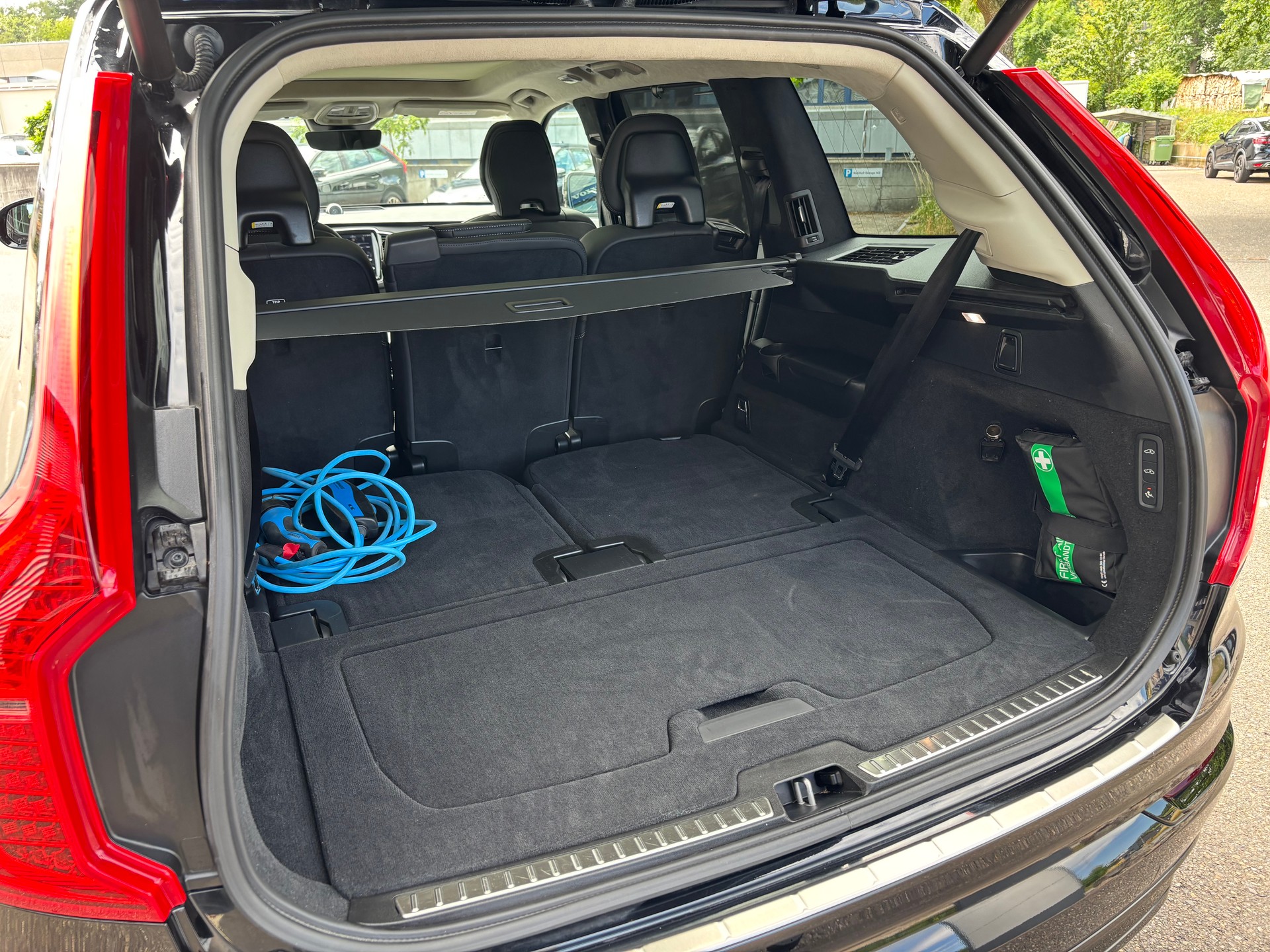 VOLVO XC90 2.0 T8 TE Xclusive Dark 7P. eAWD-image-9