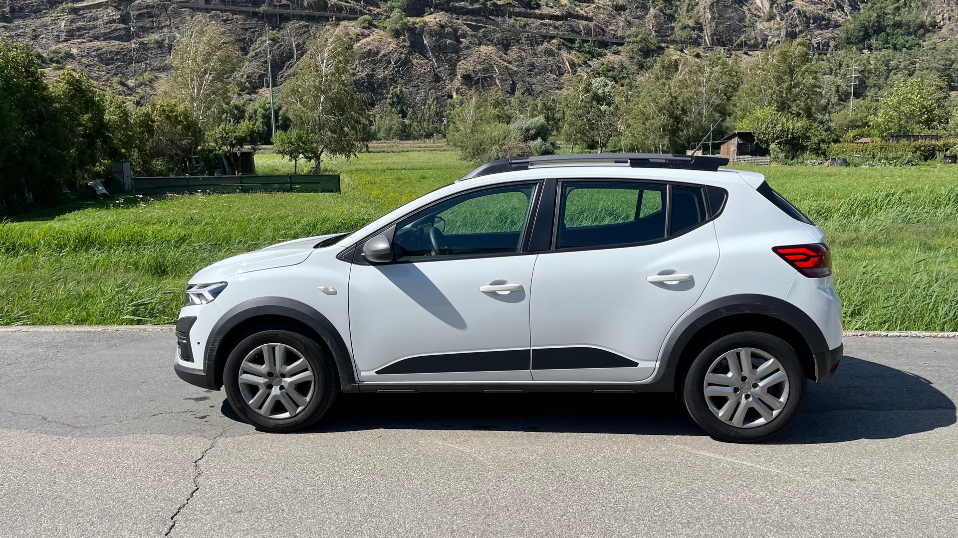 DACIA Sandero Stepway TCe 90 Expression CVT-image-1