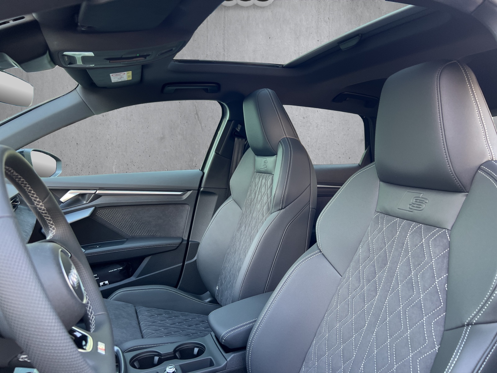 AUDI A3 Sportback TFSI 150 kW quattro S line S tronic-image-16