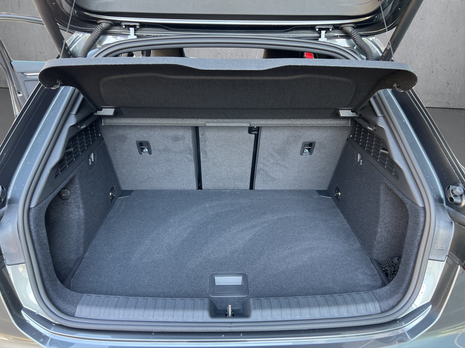 AUDI A3 Sportback TFSI 150 kW quattro S line S tronic-image-14
