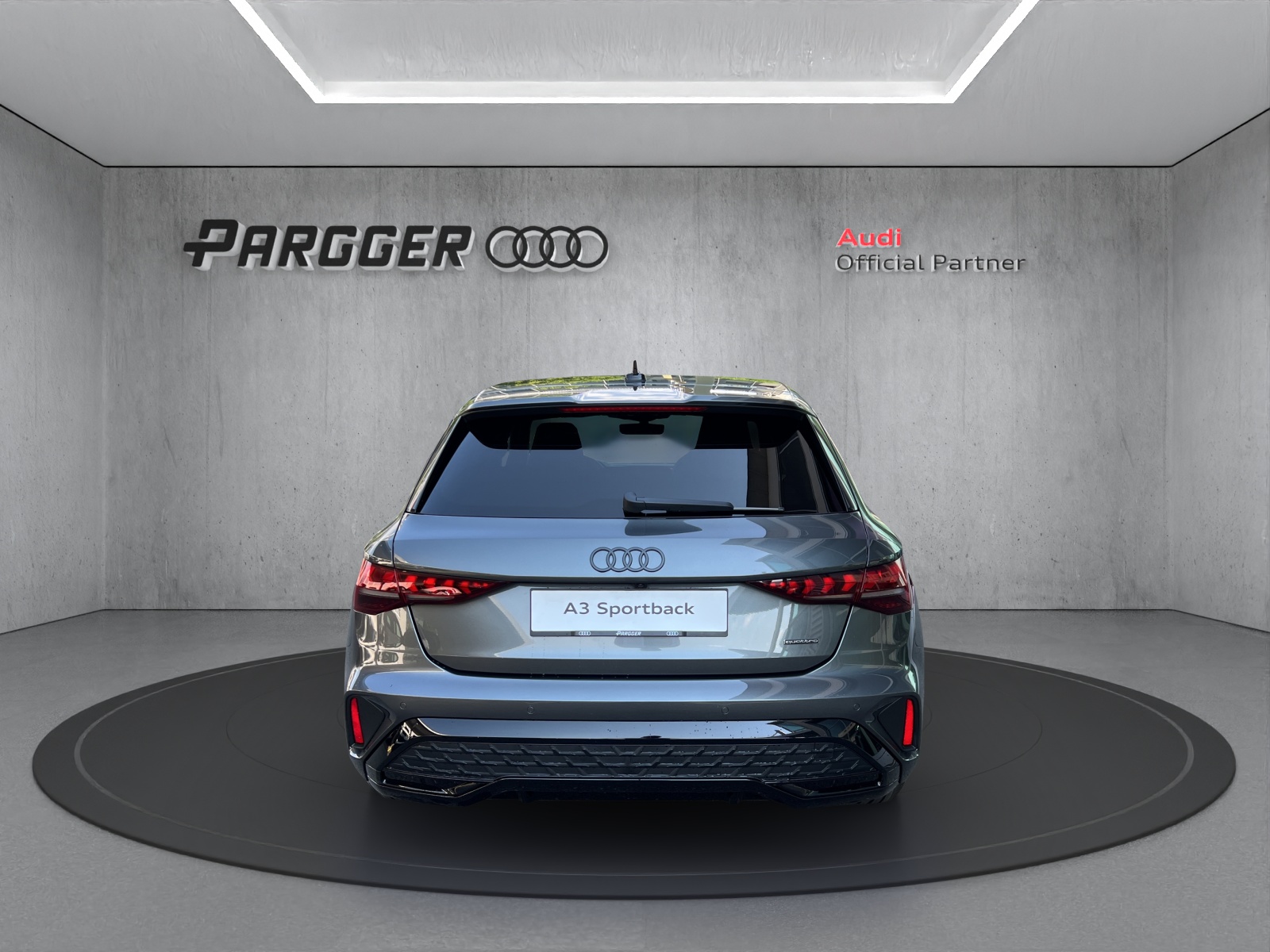 AUDI A3 Sportback TFSI 150 kW quattro S line S tronic-image-3