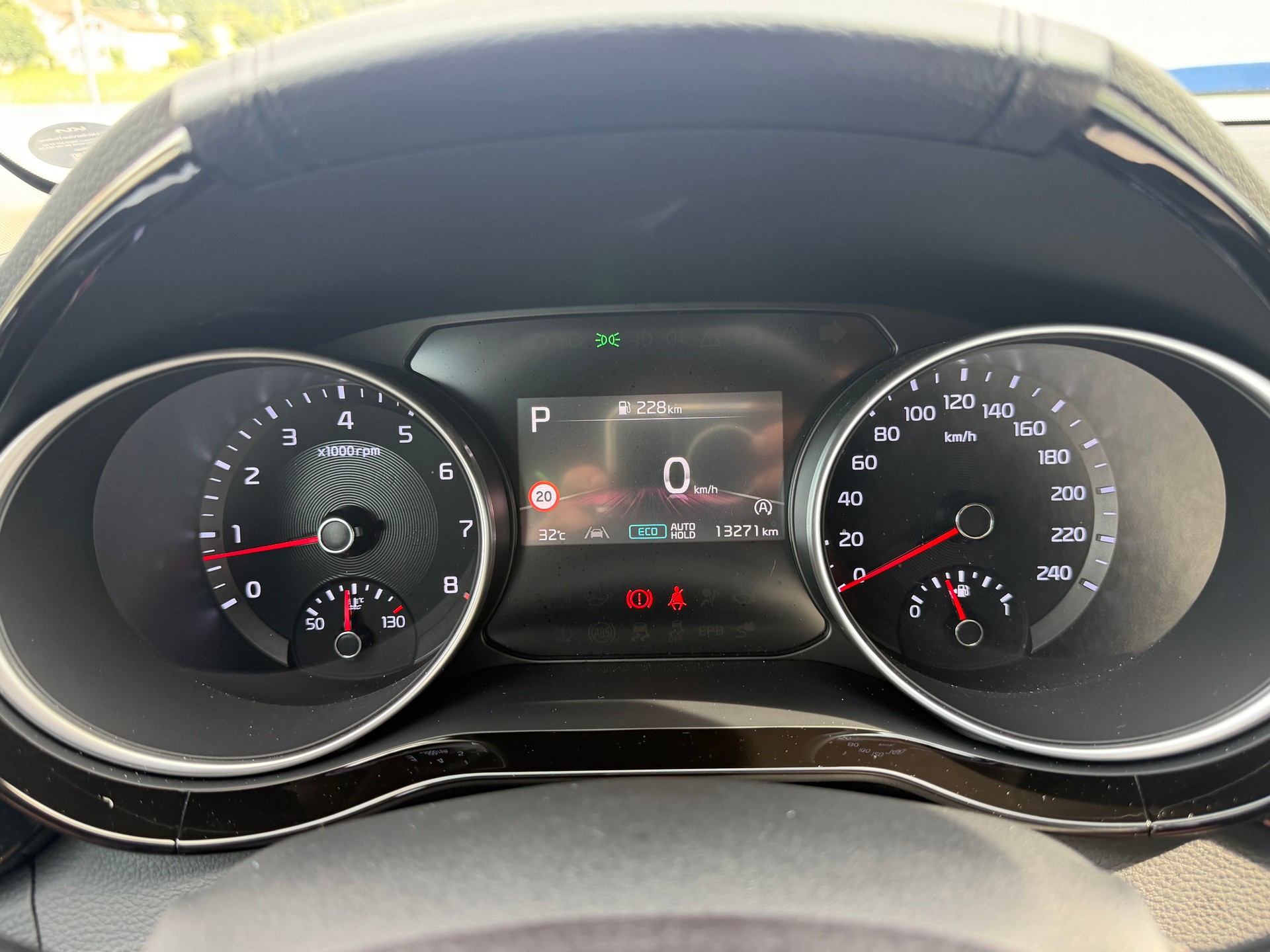 KIA Ceed 1.5 T-GDi MHEV Ultimate-image-7