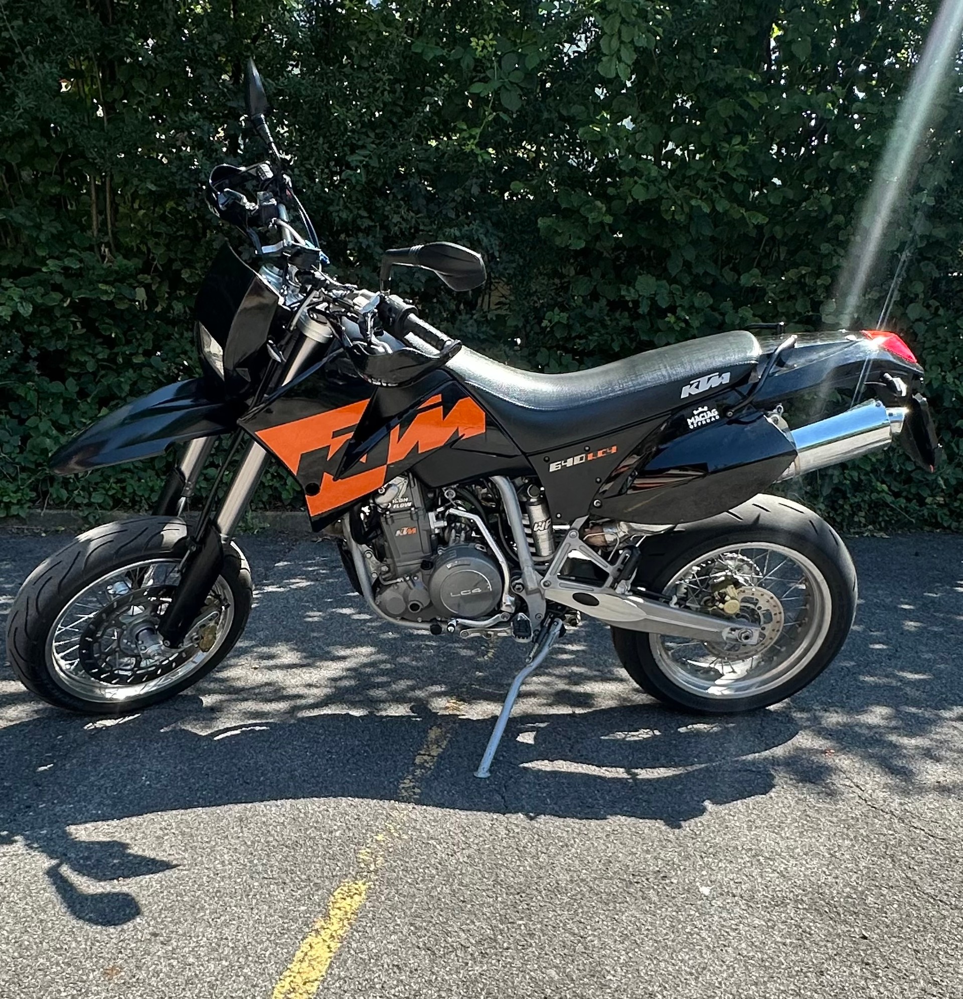 KTM 640 Supermoto Prestige (25kW)-image-1