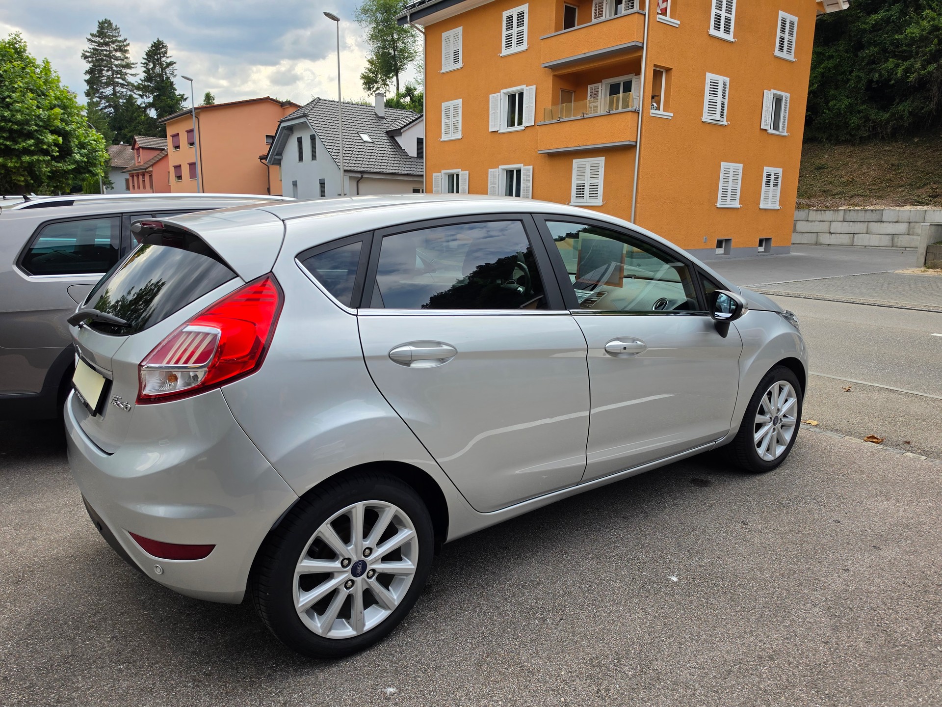 FORD Fiesta 1.0 SCTi Titanium-image-2