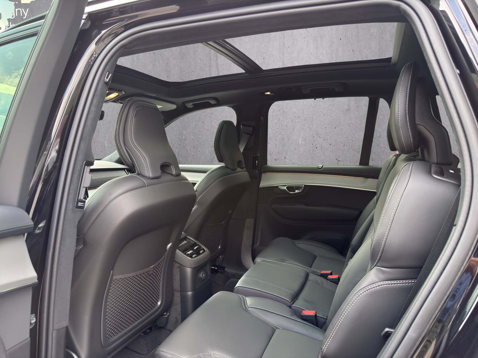 VOLVO XC90 T8 eAWD PluginHybrid Black Edition Geartronic-image-13