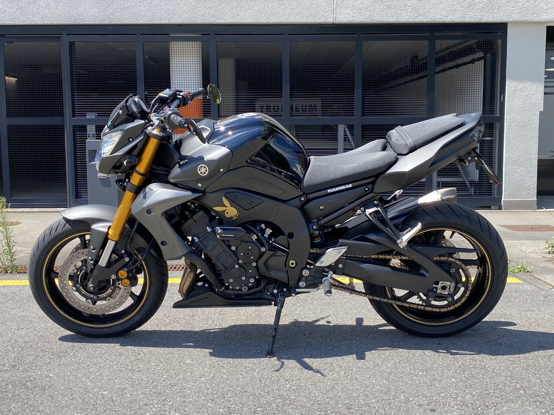 YAMAHA FZ8 N ABS-image-2