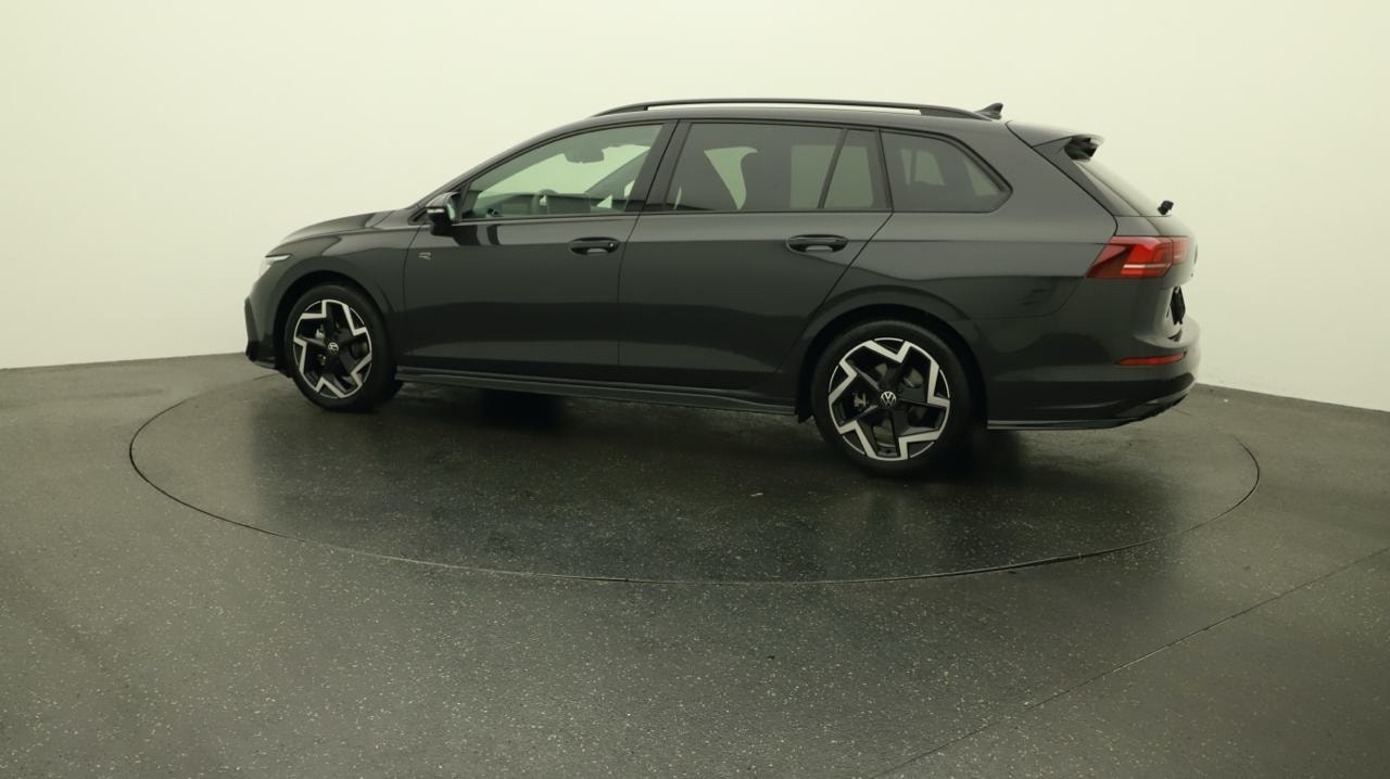 VW Golf VIII Variant 1.5 eTSI mHEV R-Line-image-2