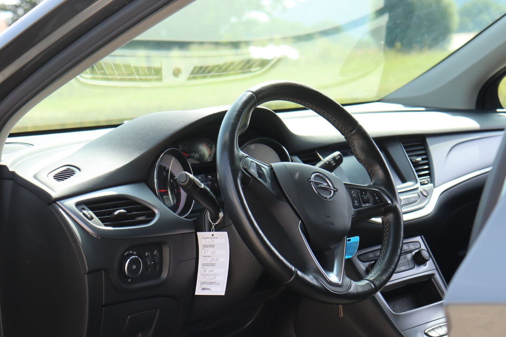 OPEL Astra Sports Tourer 1.2i Turbo Ultimate • Garantie • CH • Expertise-image-1