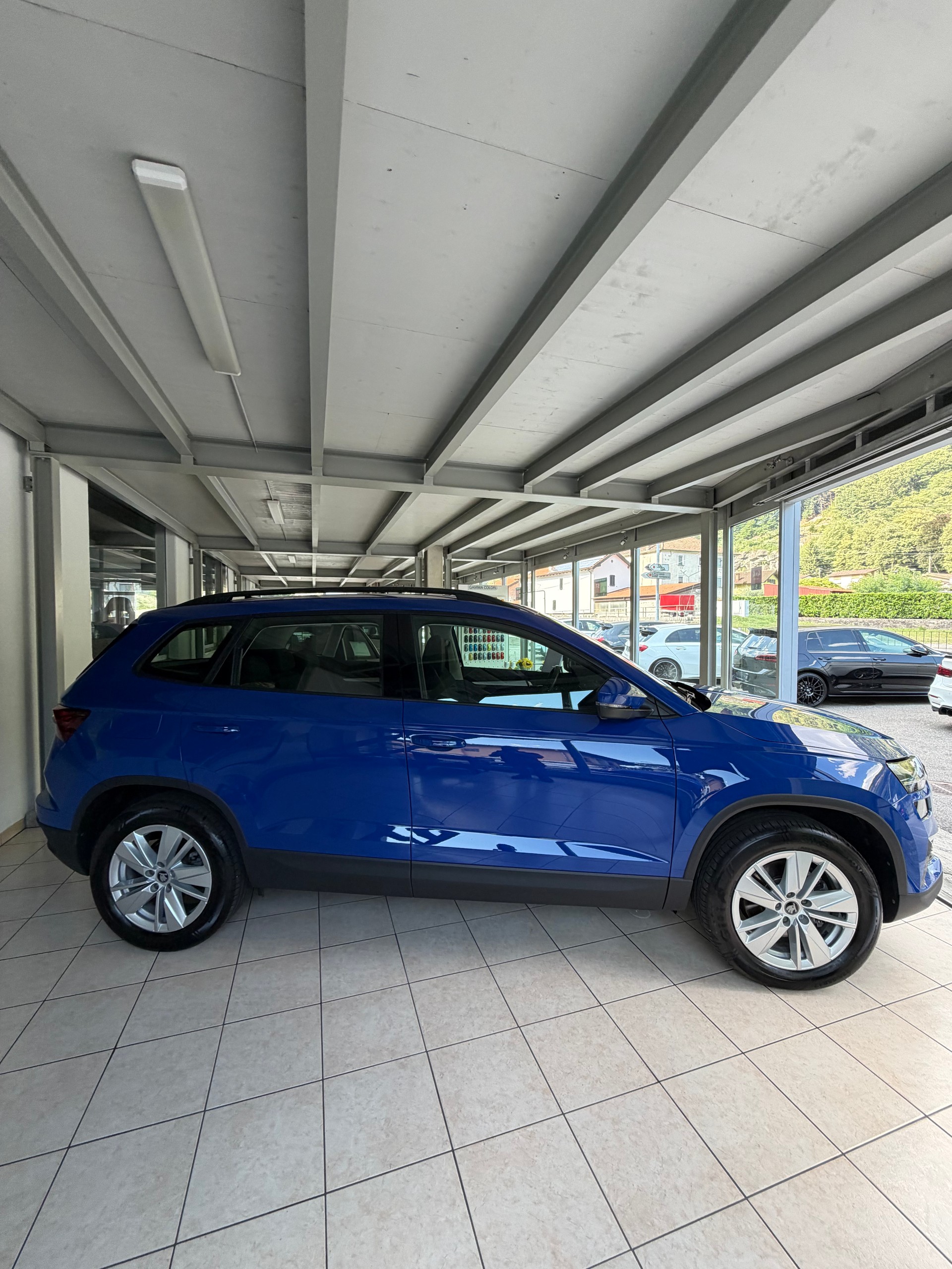 SKODA Karoq 2.0 TDI CR Selection 4x4 DSG-image-6