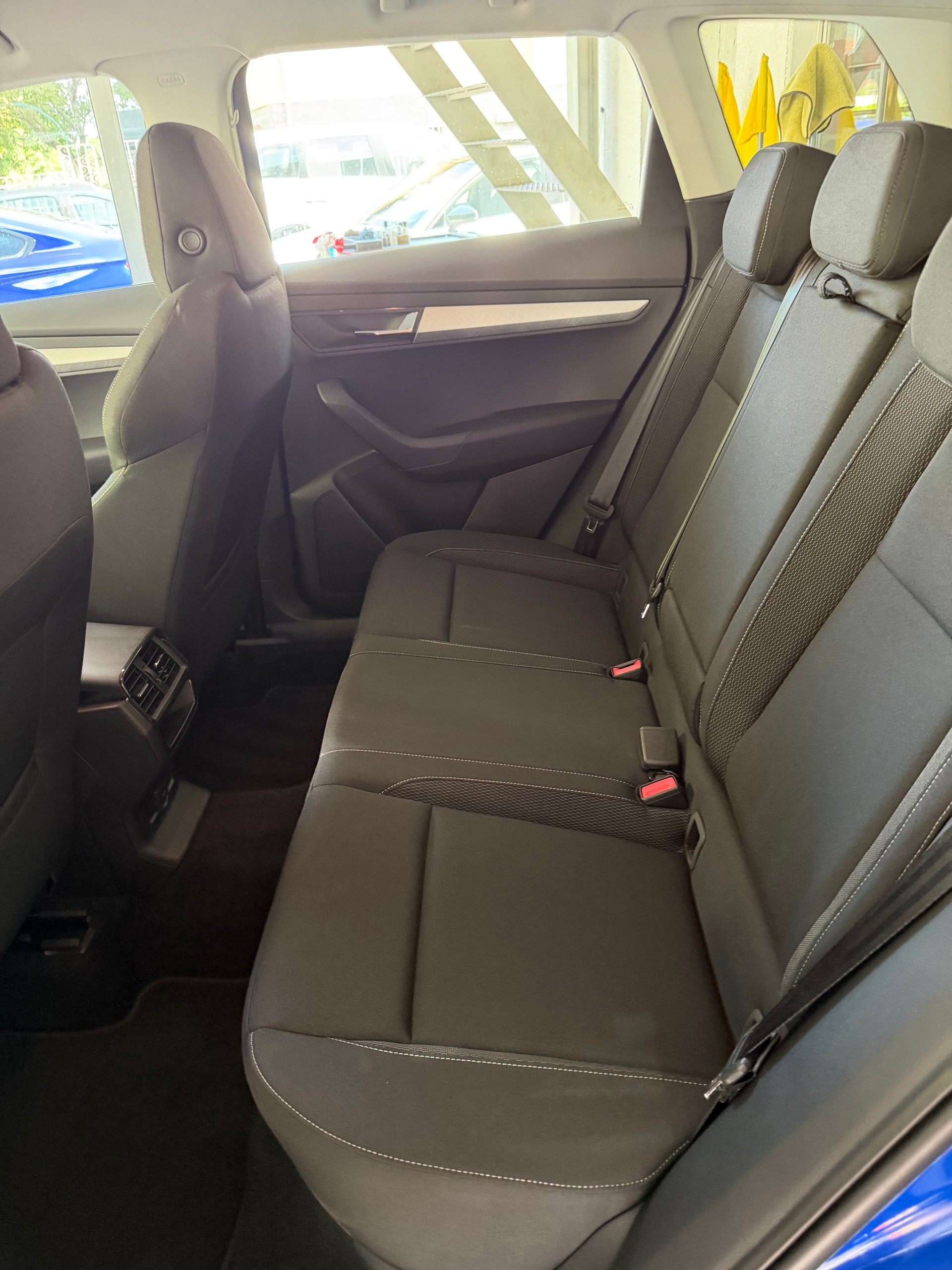 SKODA Karoq 2.0 TDI CR Selection 4x4 DSG-image-11