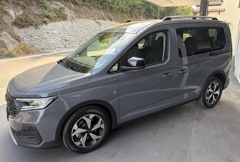 FORD Tourneo Connect 2.0 EcoBlue AWD Active-showroom-element-1