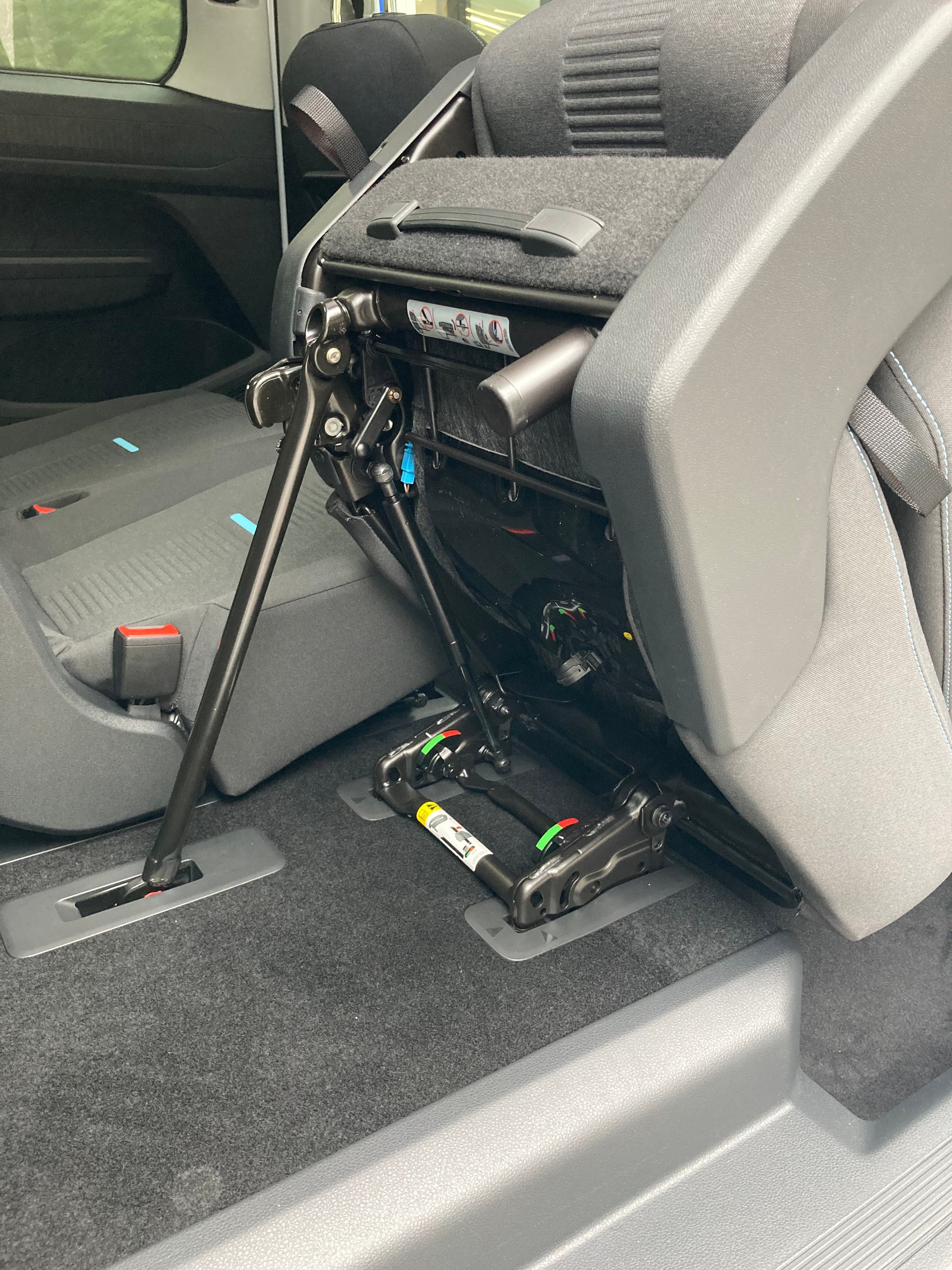 FORD Tourneo Connect 2.0 EcoBlue AWD Active-image-8