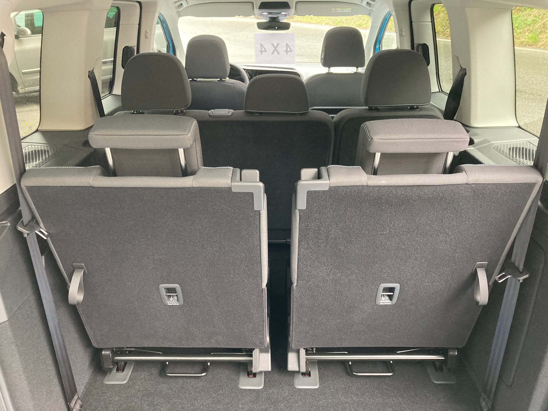 FORD Tourneo Connect 2.0 EcoBlue AWD Active-image-10