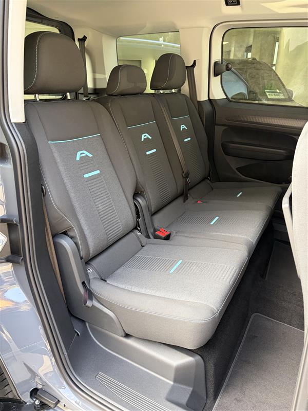 FORD Tourneo Connect 2.0 EcoBlue AWD Active-image-6