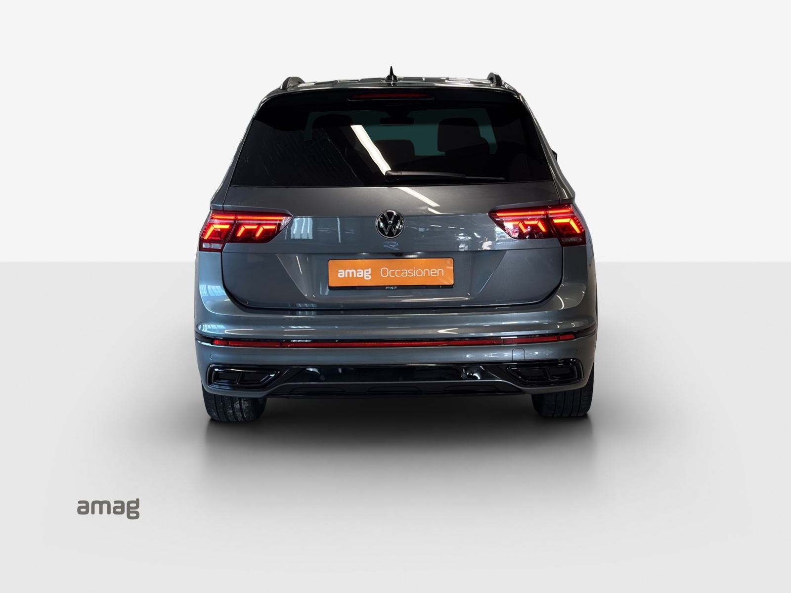VW Tiguan Allspace 2.0TSI R-Line 4Motion DSG-image-3