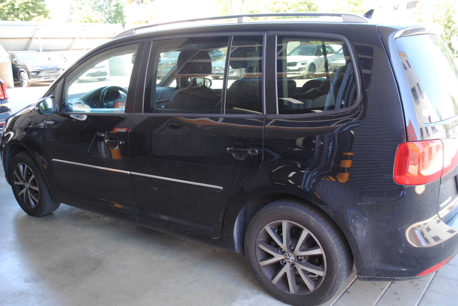 VW Touran 1.4 TSI Highline DSG-image-5