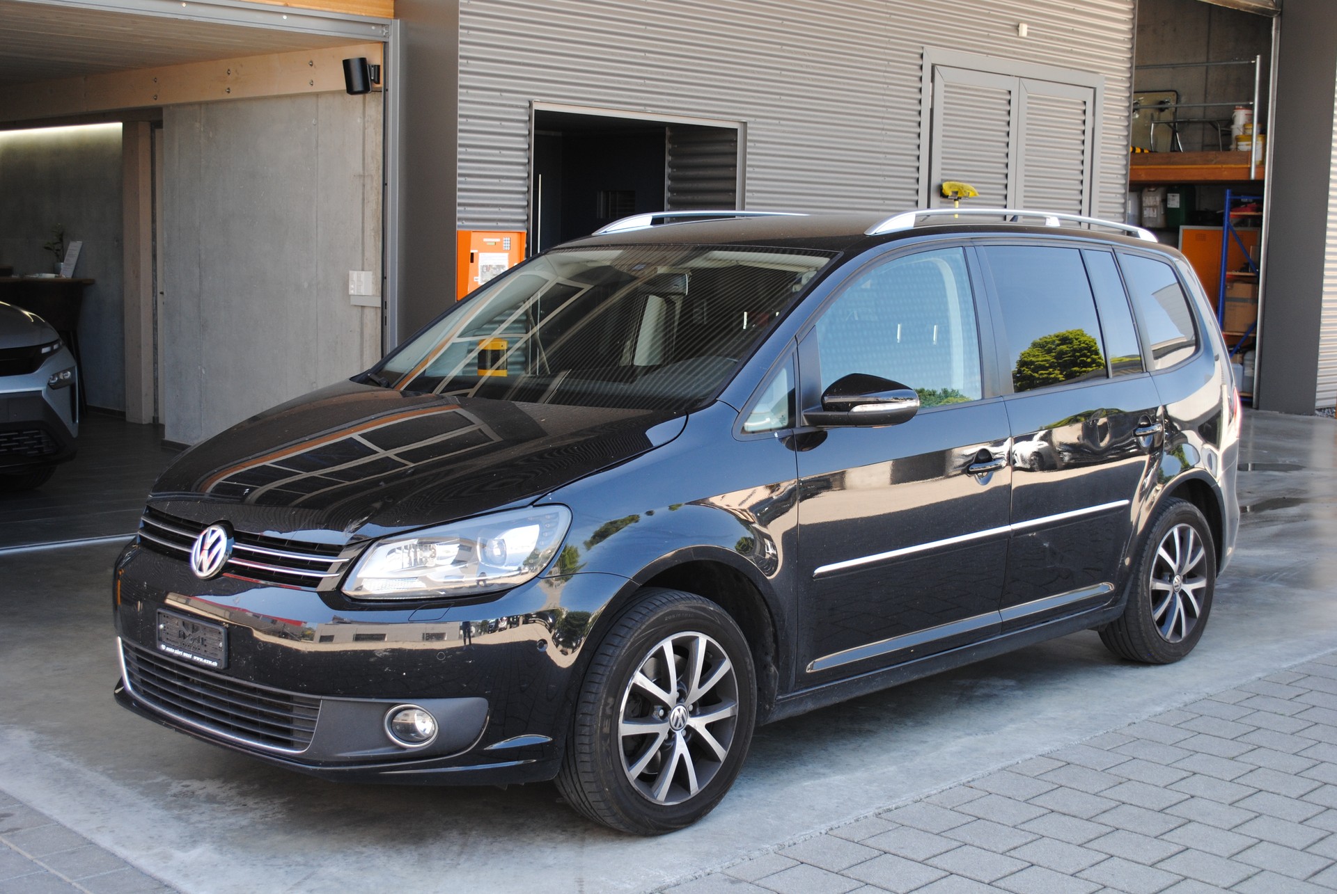 VW Touran 1.4 TSI Highline DSG-image-0