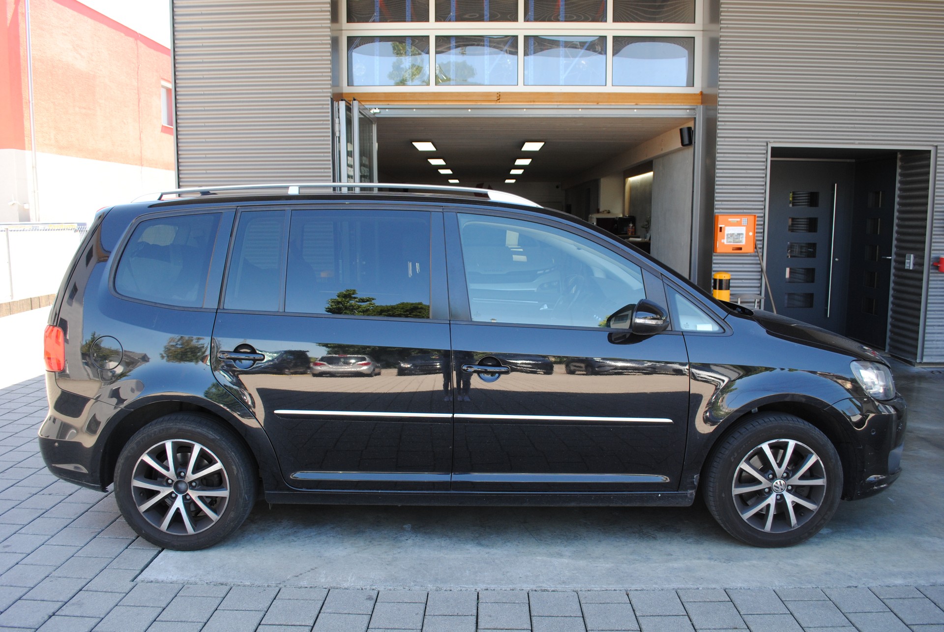 VW Touran 1.4 TSI Highline DSG-image-4