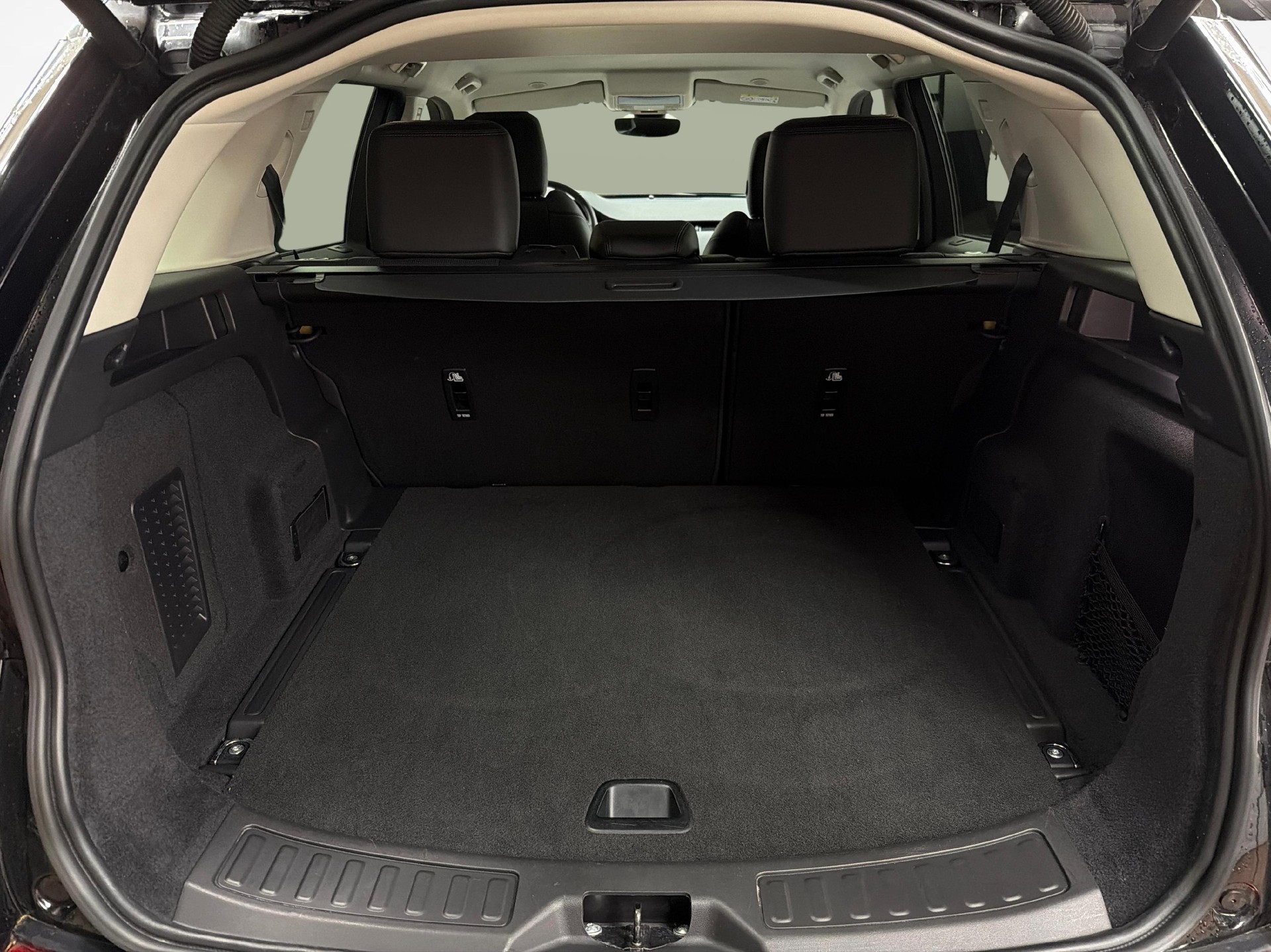 LAND ROVER Discovery Sport 2.0 SD4 200 SE-image-11