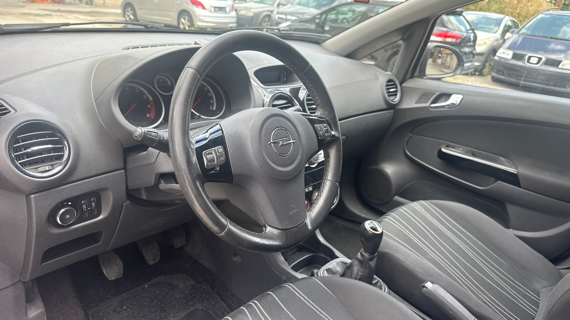 OPEL Corsa D 1.4-image-17