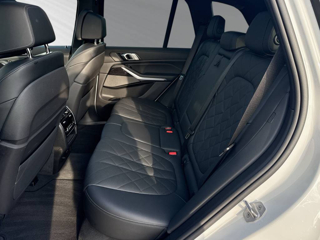 BMW X5 xDrive 48V 30d M Sport Steptronic-image-7