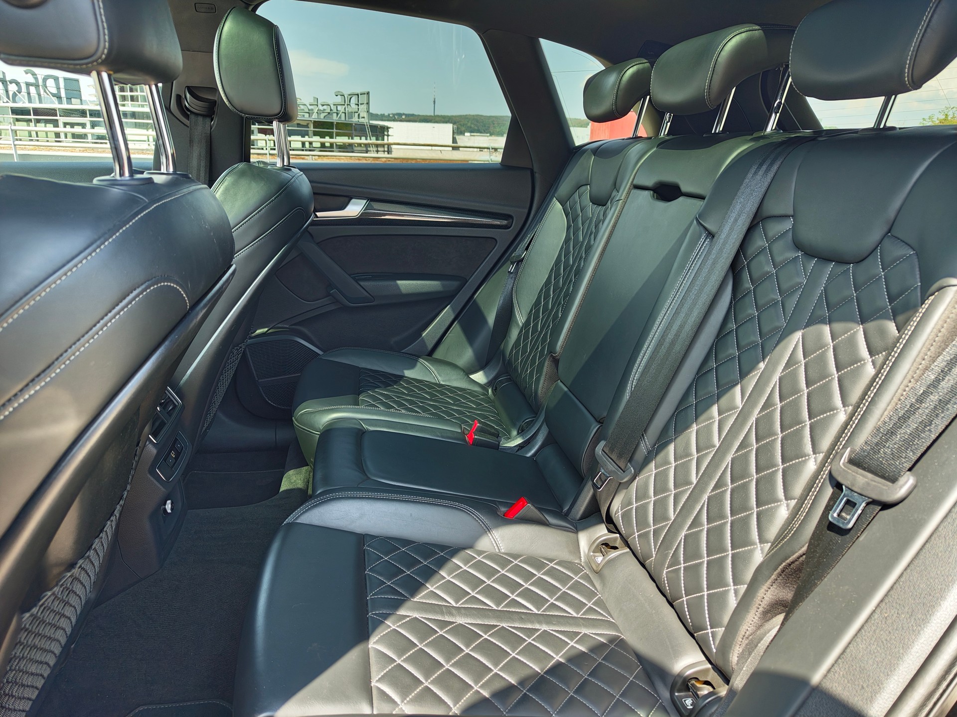 AUDI SQ5 3.0 TFSI quattro S-tronic-image-10