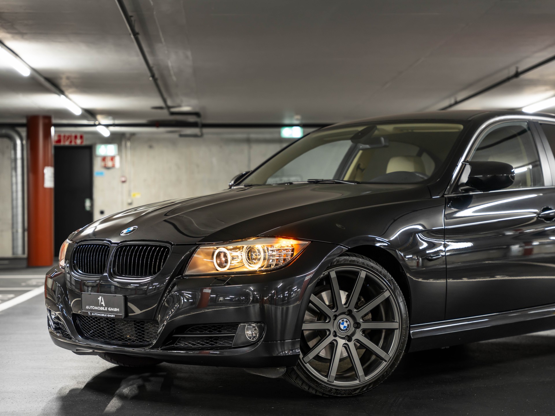 BMW 325i x-Drive Steptronic-image-2