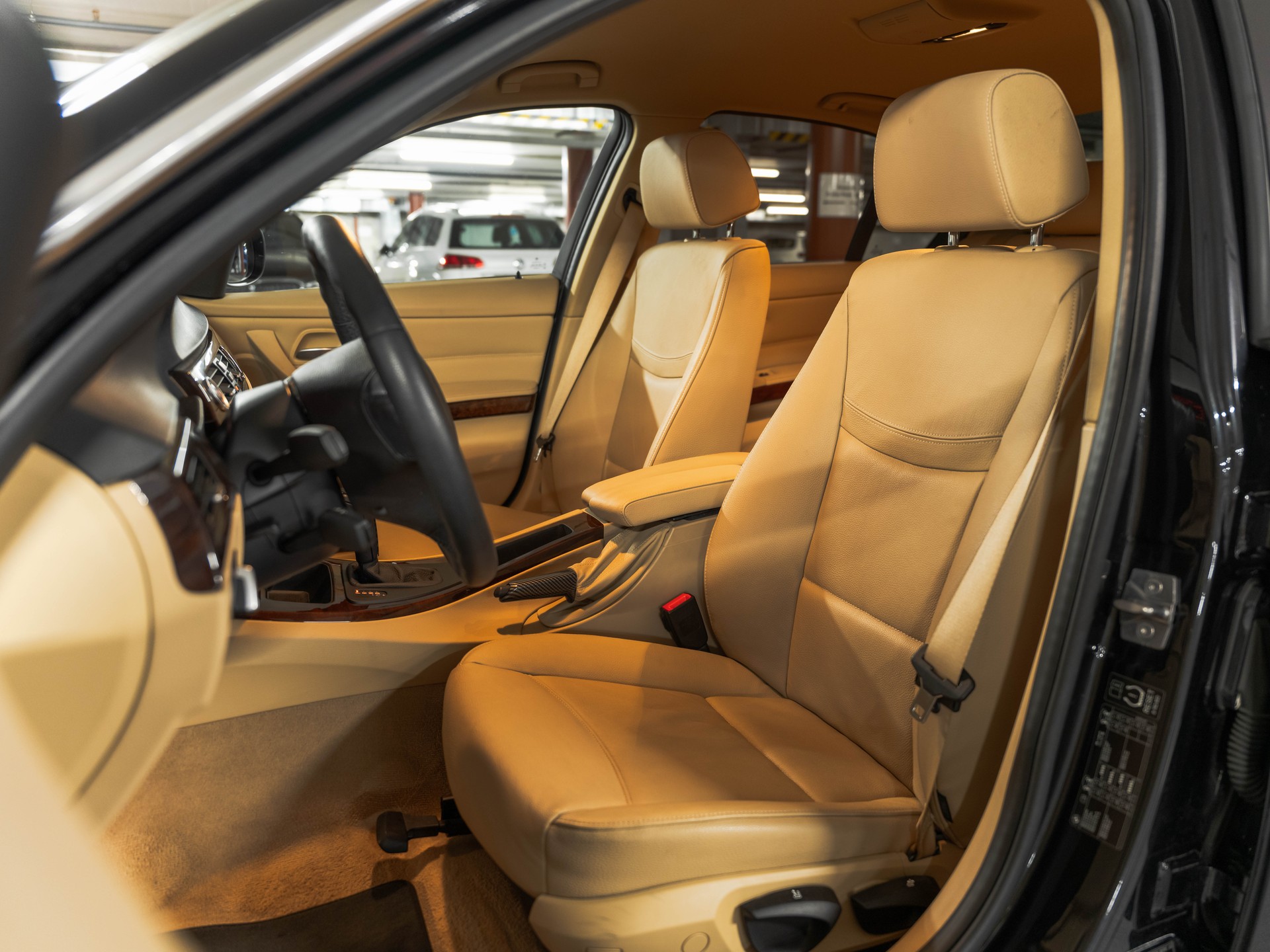 BMW 325i x-Drive Steptronic-image-26