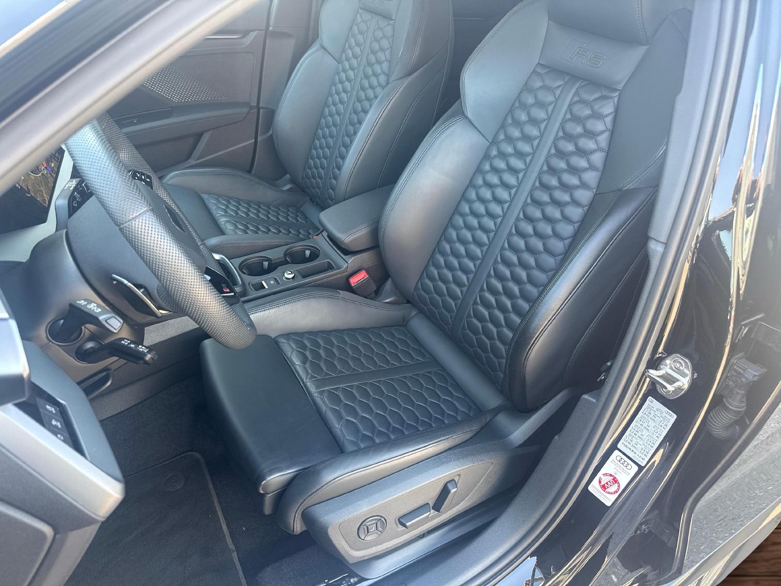 AUDI RS3 Sportback 2.5 TFSI quattro S-Tronic-image-8