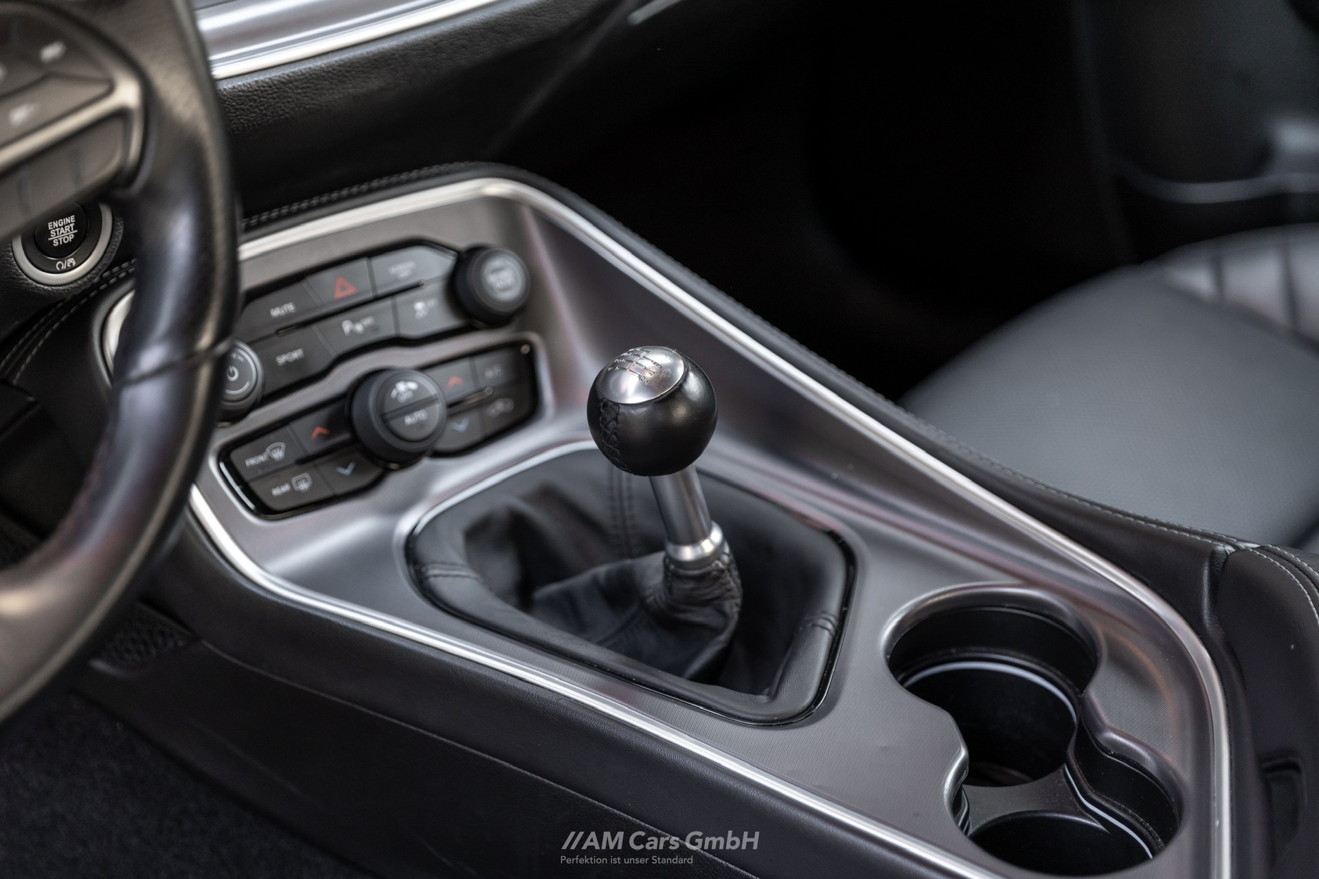 DODGE Challenger 5.7 R/T (SRT-Optik)-image-11